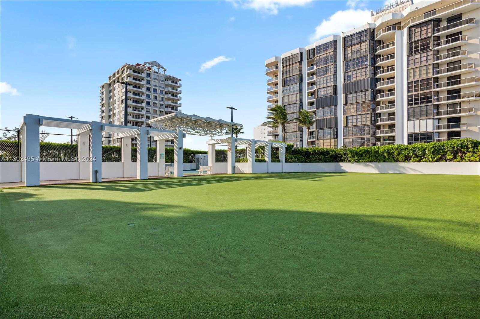 Small Image of 6365 COLLINS AVE #3803, Miami Beach Number 47