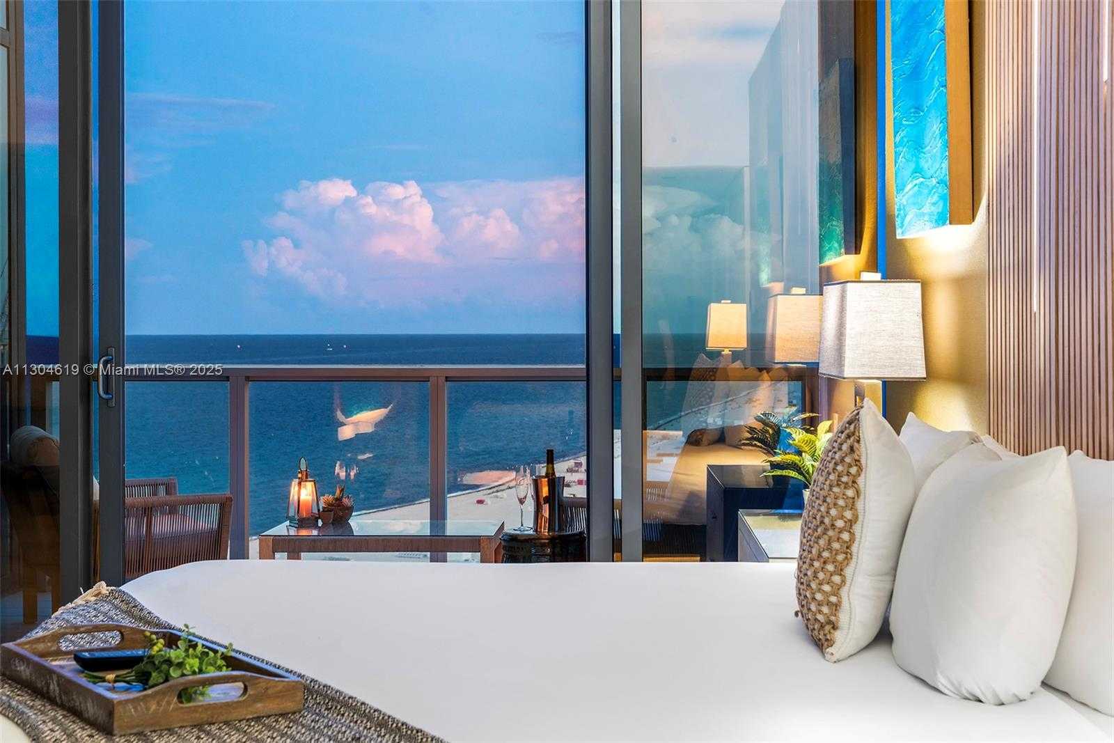 Small Image of 2201 COLLINS AVE #1926/PH-, Miami Beach Number 23