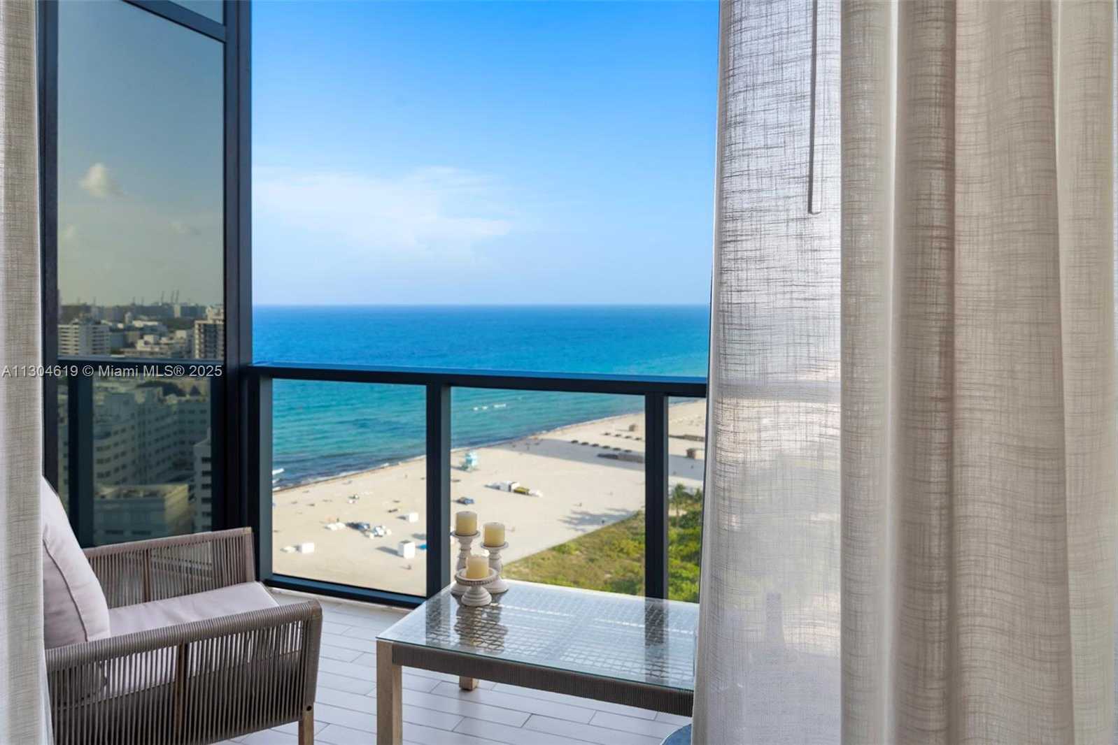 Small Image of 2201 COLLINS AVE #1926/PH-, Miami Beach Number 32