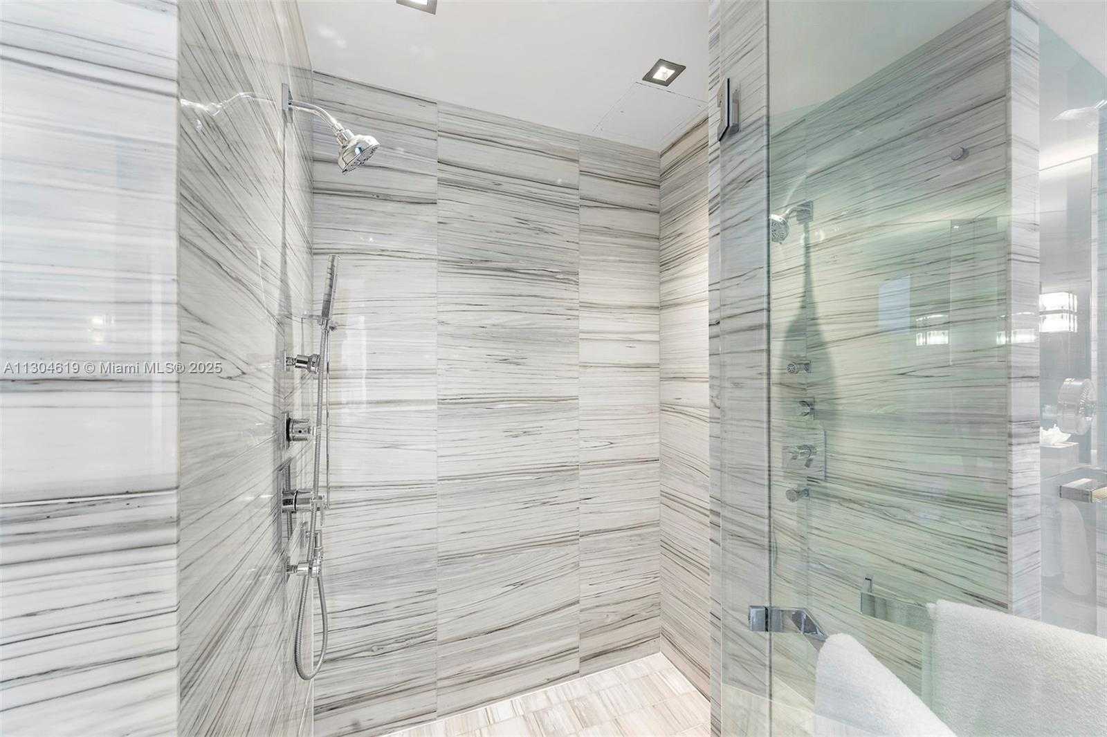 Small Image of 2201 COLLINS AVE #1926/PH-, Miami Beach Number 46