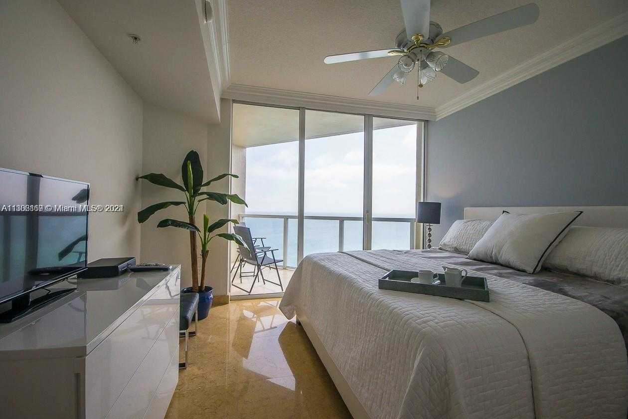 Small Image of 16699 COLLINS AV #3110, Sunny Isles Beach Number 3