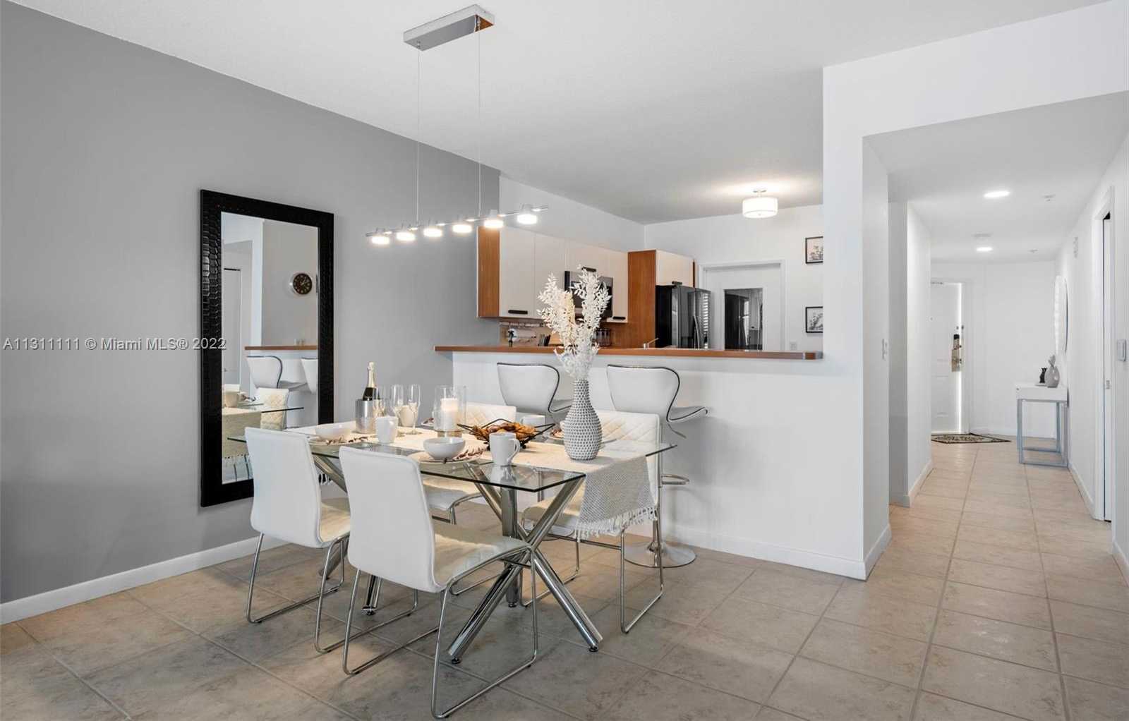 Small Image of 18100 NORTH BAY RD #308, Sunny Isles Beach Number 11