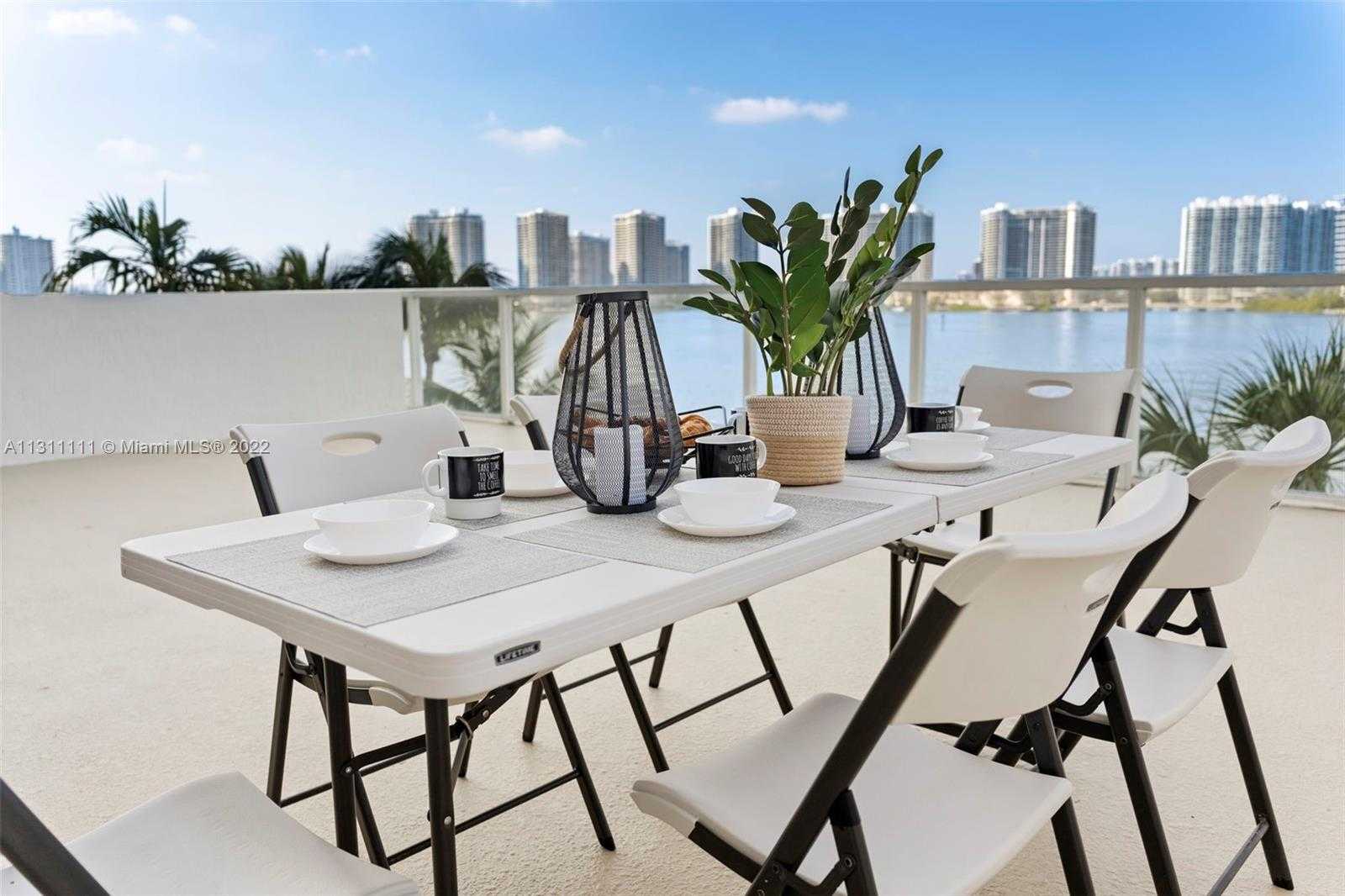 Small Image of 18100 NORTH BAY RD #308, Sunny Isles Beach Number 21