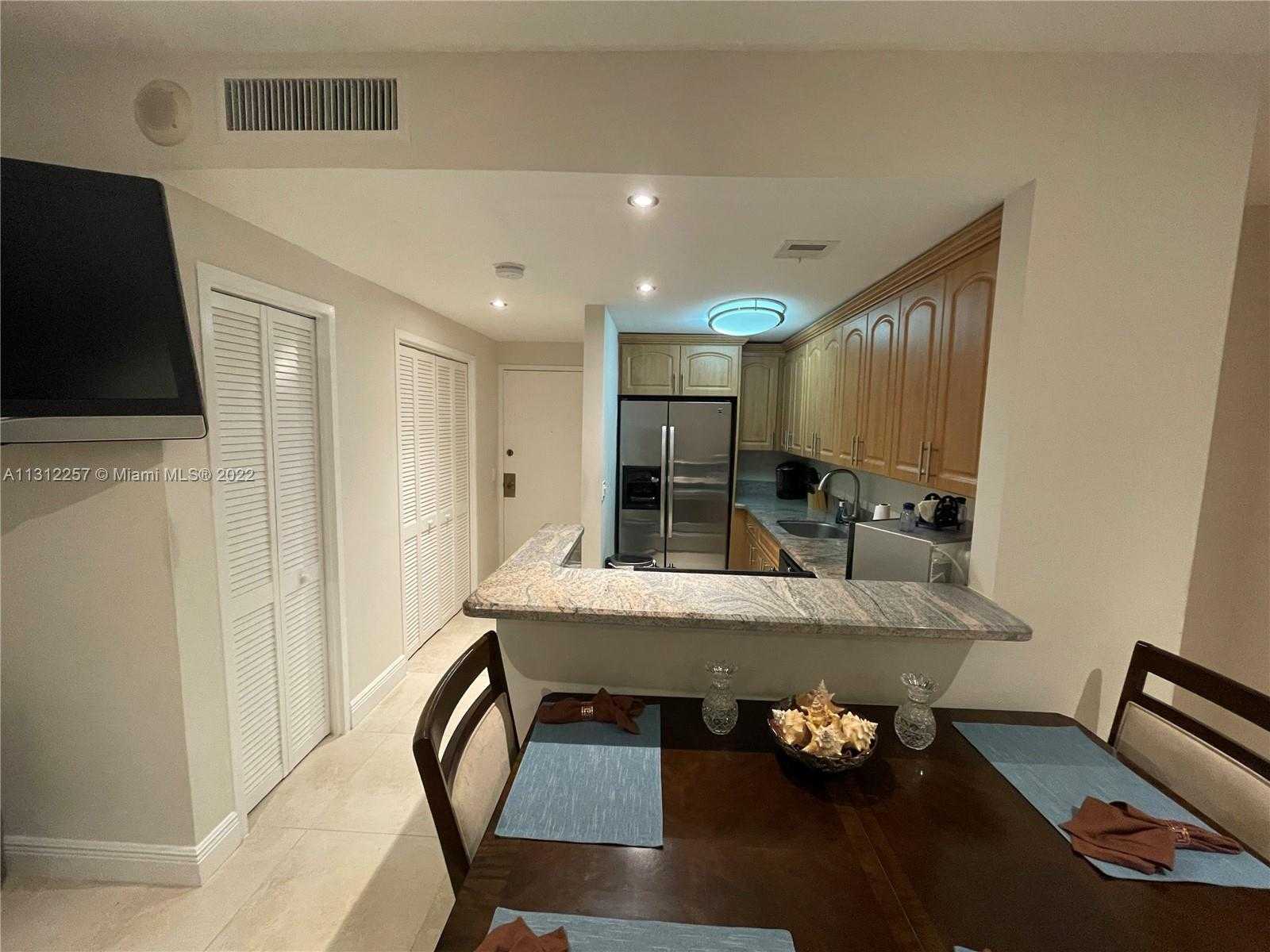 Small Image of 3505 SOUTH OCEAN DR #108, Hollywood Number 4