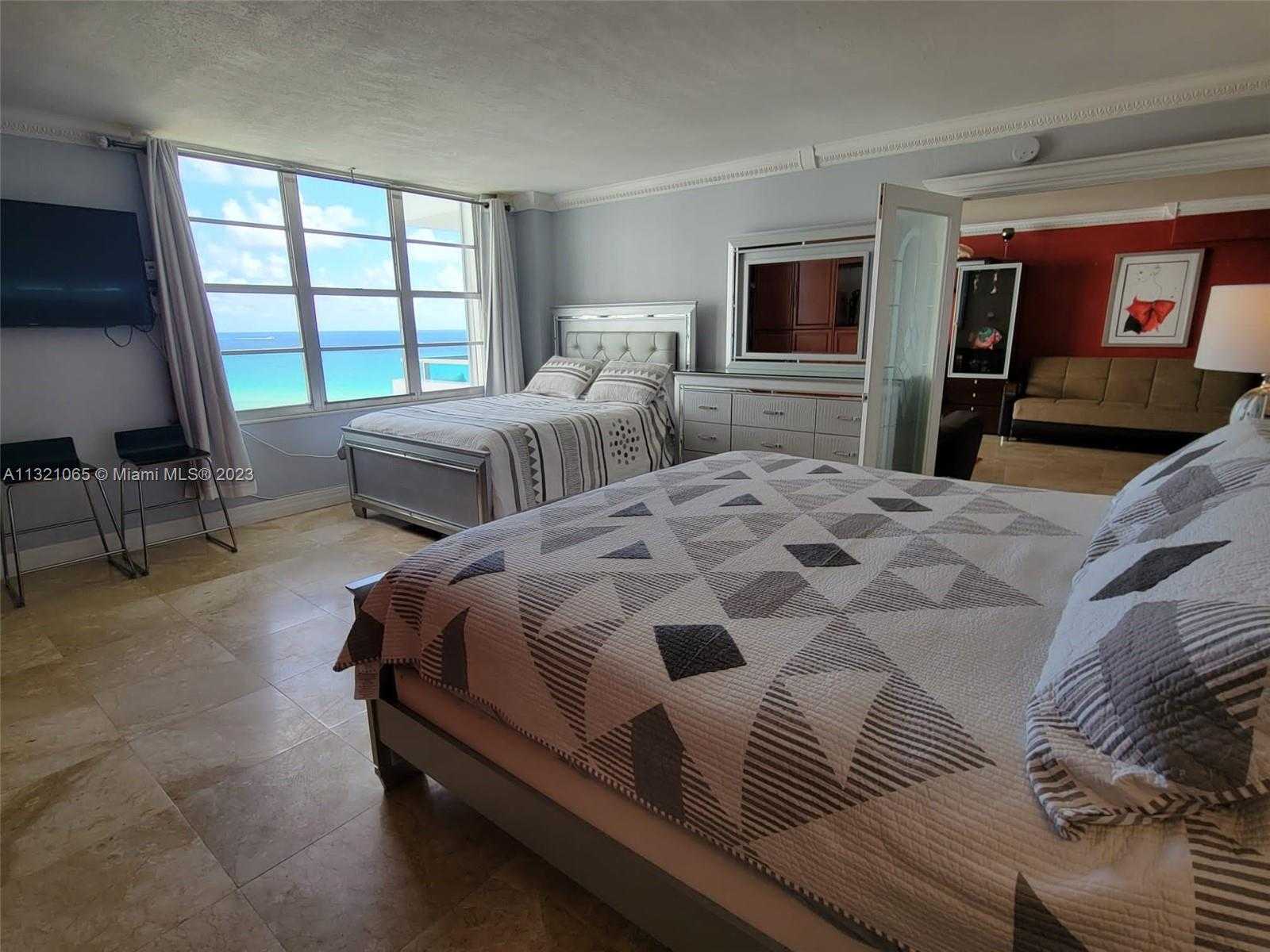 Small Image of 5151 COLLINS AVE #1036, Miami Beach Number 6