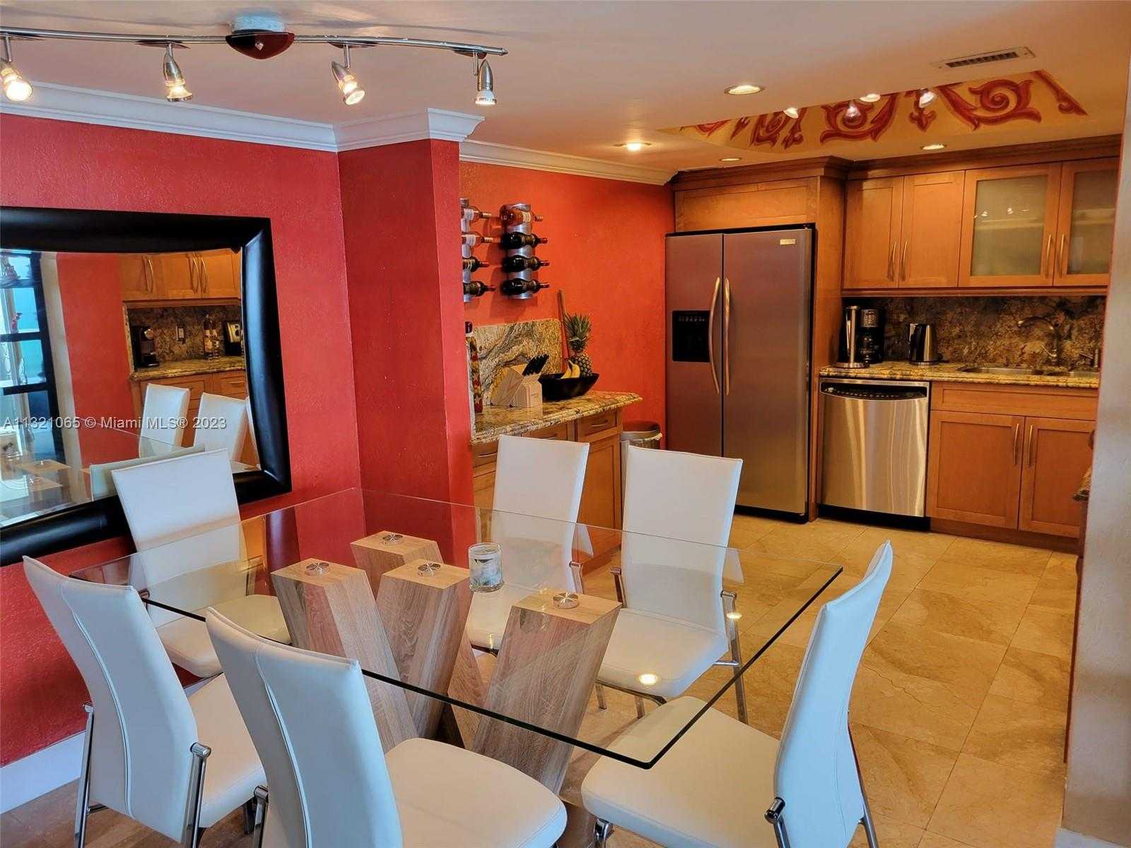 Small Image of 5151 COLLINS AVE #1036, Miami Beach Number 8