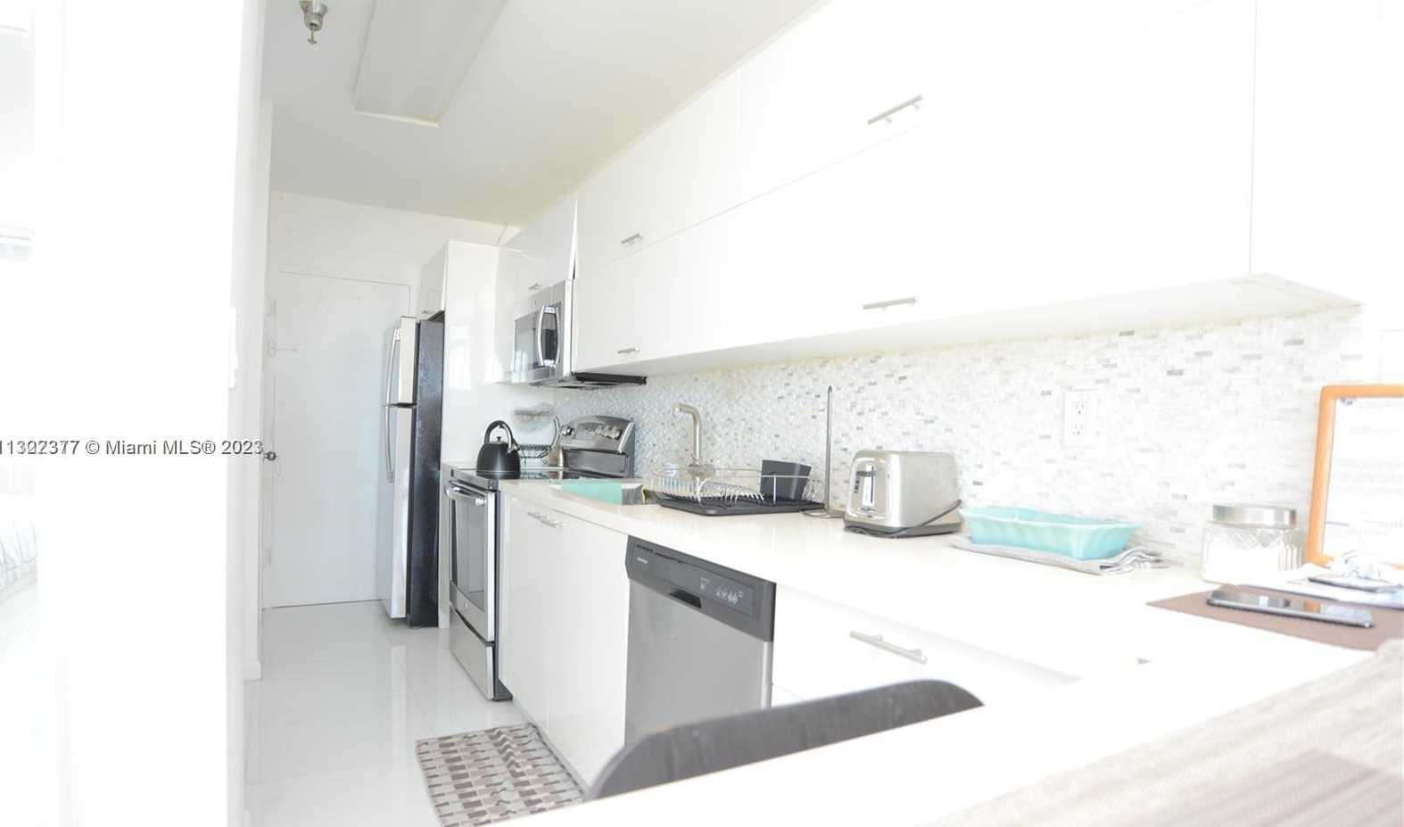 Small Image of 100 LINCOLN RD #1605, Miami Beach Number 7