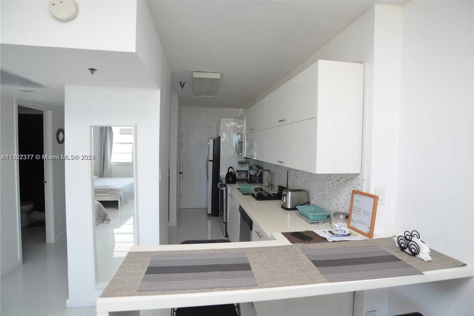 Small Image of 100 LINCOLN RD #1605, Miami Beach Number 8