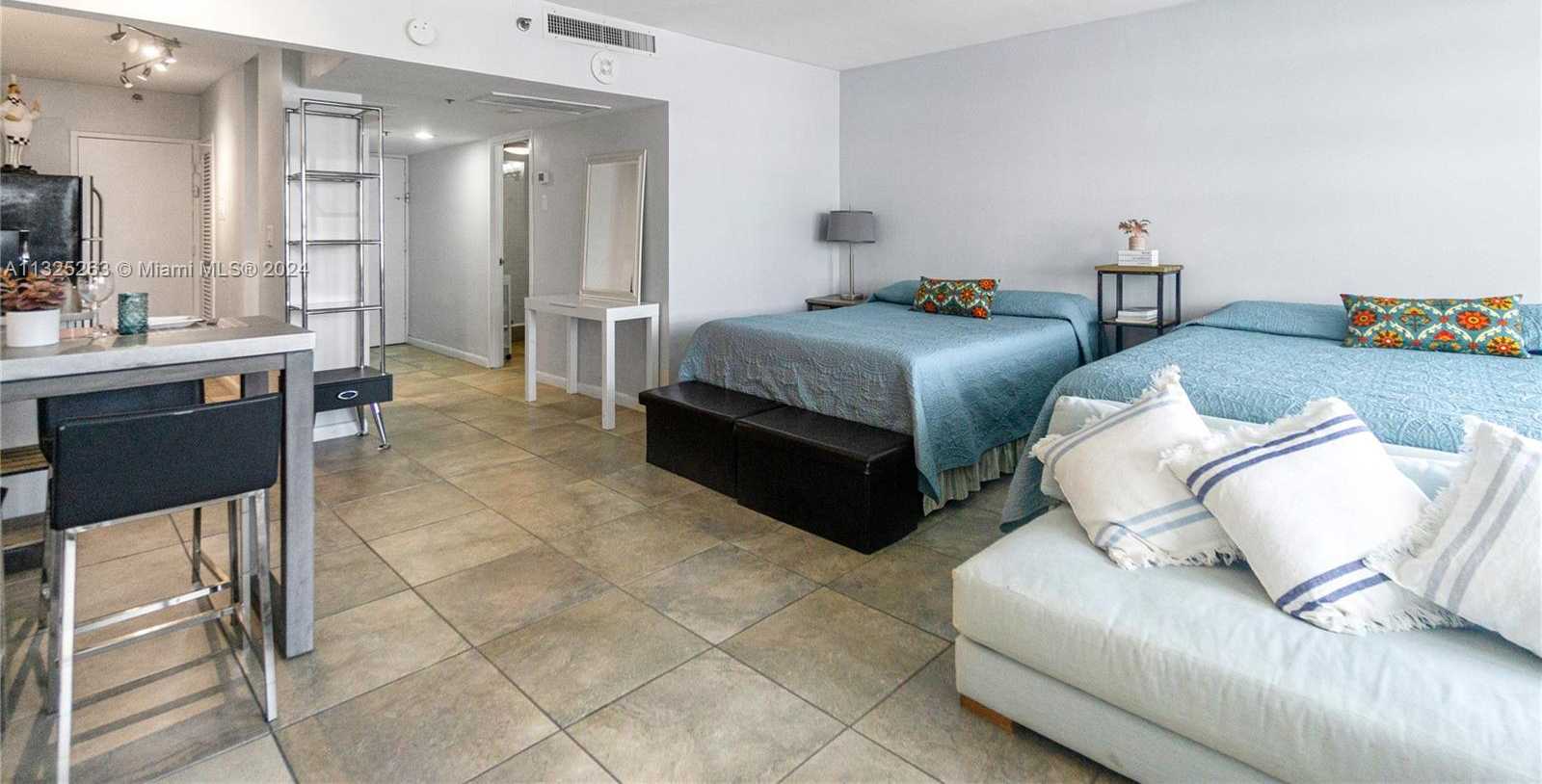 Small Image of 100 LINCOLN RD #320, Miami Beach Number 3