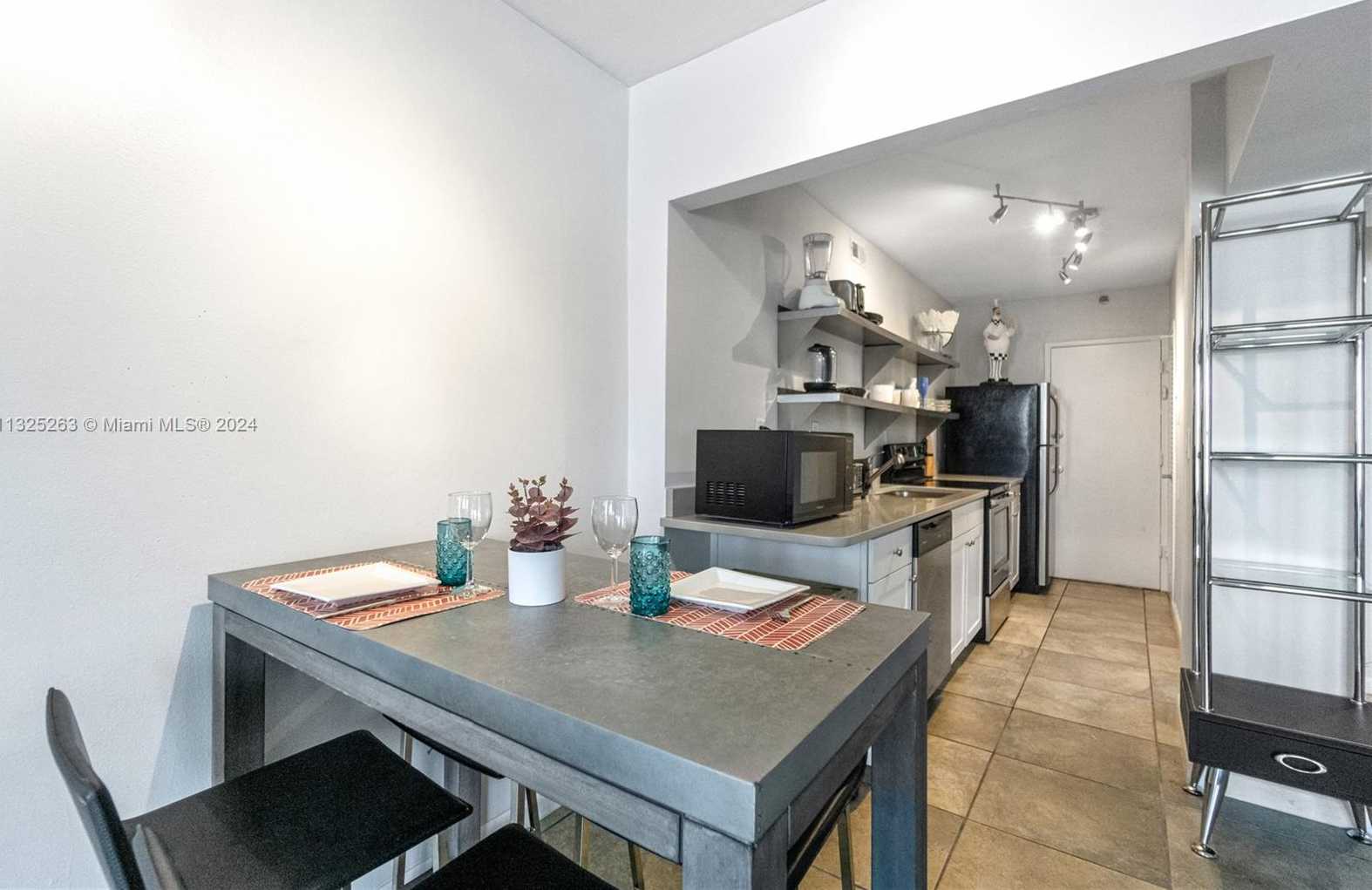 Small Image of 100 LINCOLN RD #320, Miami Beach Number 6