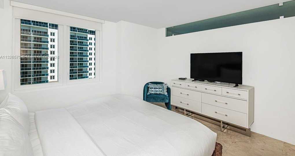 Small Image of 2301 COLLINS AVE #1117, Miami Beach Number 10