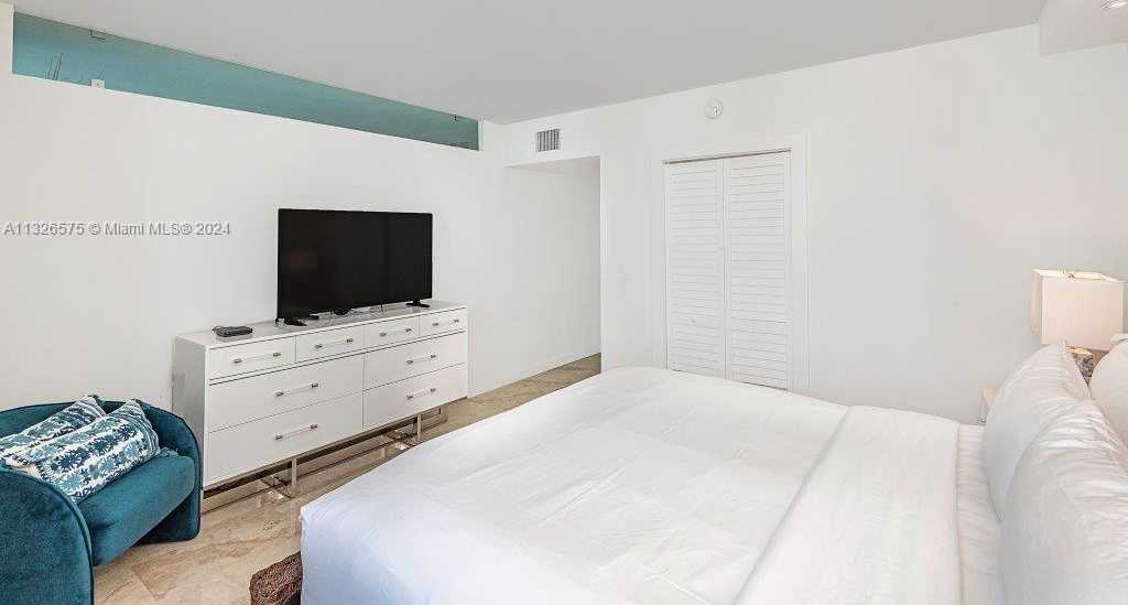 Small Image of 2301 COLLINS AVE #1117, Miami Beach Number 11