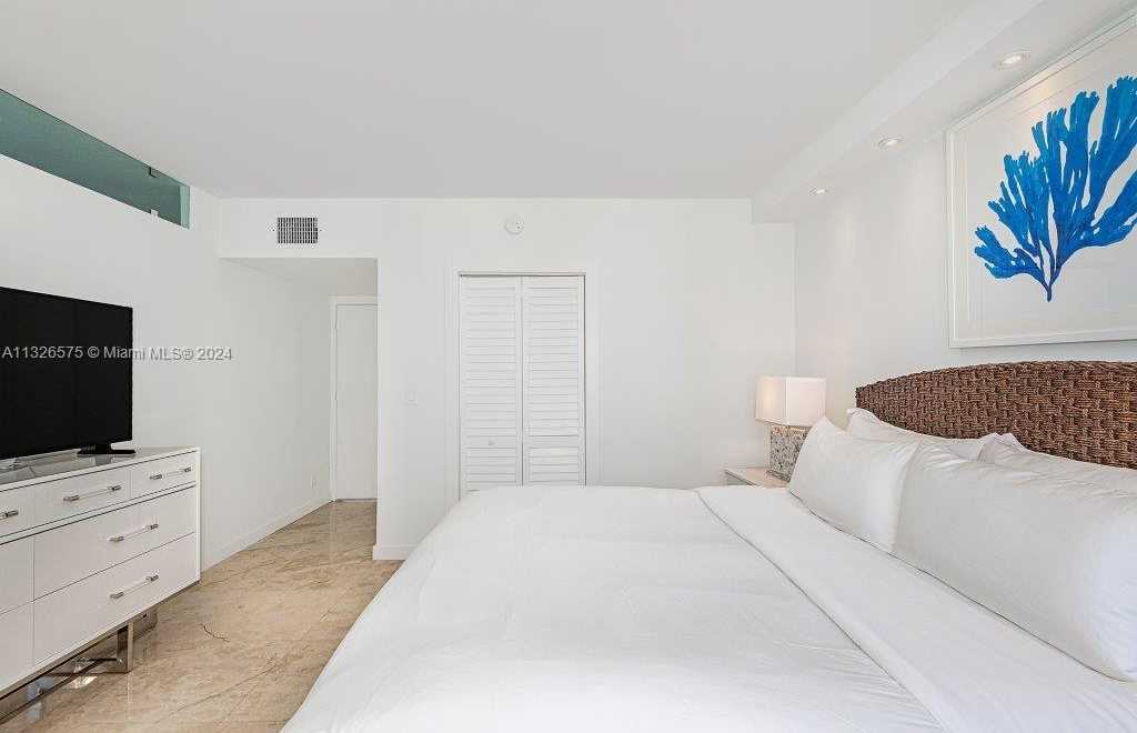 Small Image of 2301 COLLINS AVE #1117, Miami Beach Number 13