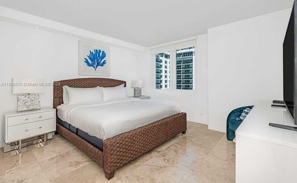 Small Image of 2301 COLLINS AVE #1117, Miami Beach Number 9