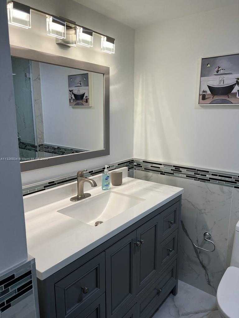 Small Image of 3725 SOUTH OCEAN DR #1503, Hollywood Number 14