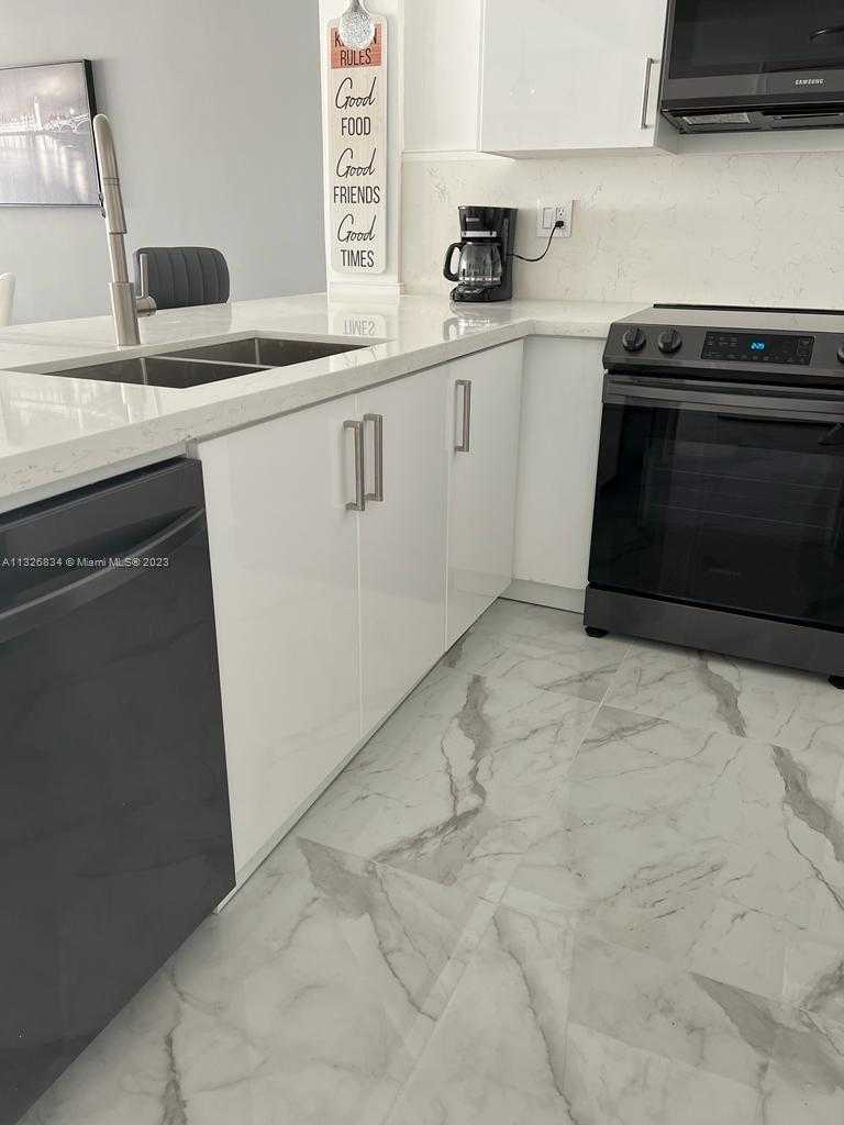 Small Image of 3725 SOUTH OCEAN DR #1503, Hollywood Number 8