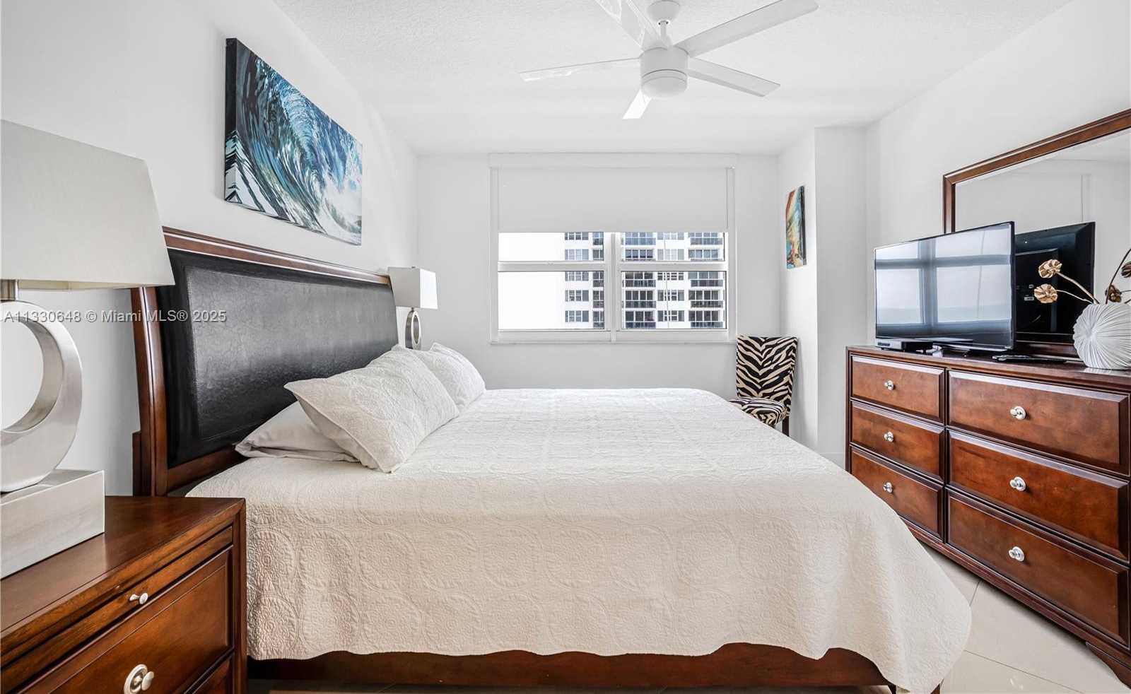 Small Image of 2080 SOUTH OCEAN DR, #1507., Hallandale Beach Number 11