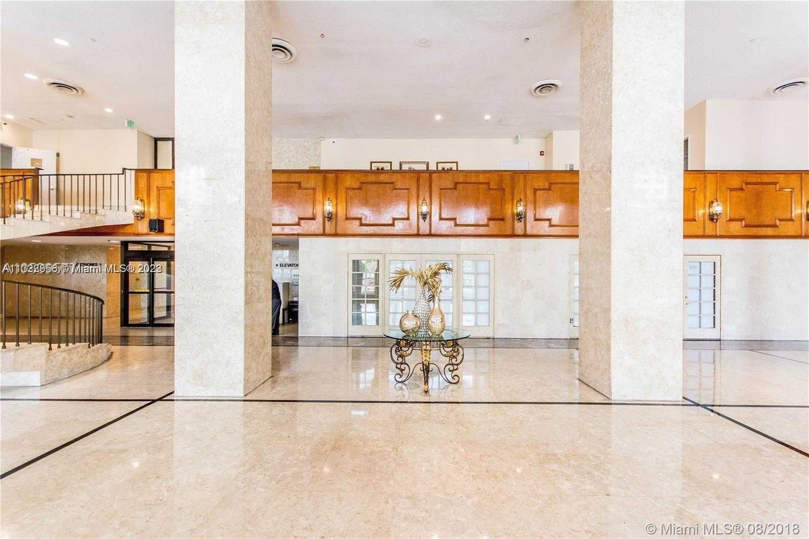 Small Image of 5601 COLLINS AVE #717, Miami Beach Number 14