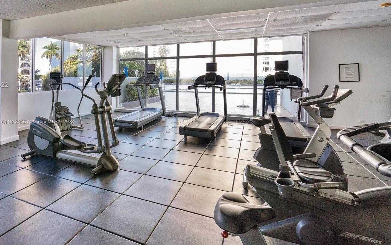 Small Image of 5601 COLLINS AVE #717, Miami Beach Number 16