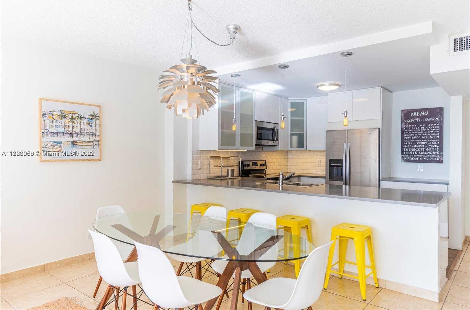 Small Image of 5601 COLLINS AVE #717, Miami Beach Number 2