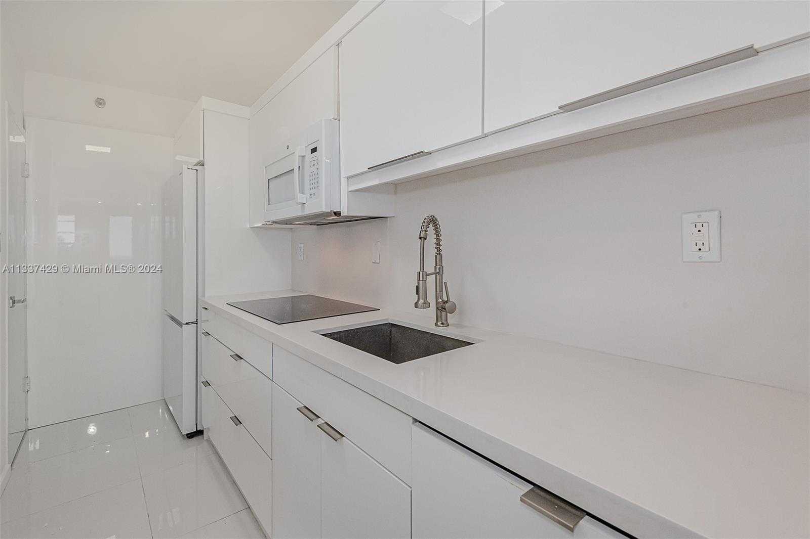 Small Image of 100 LINCOLN RD #519, Miami Beach Number 10