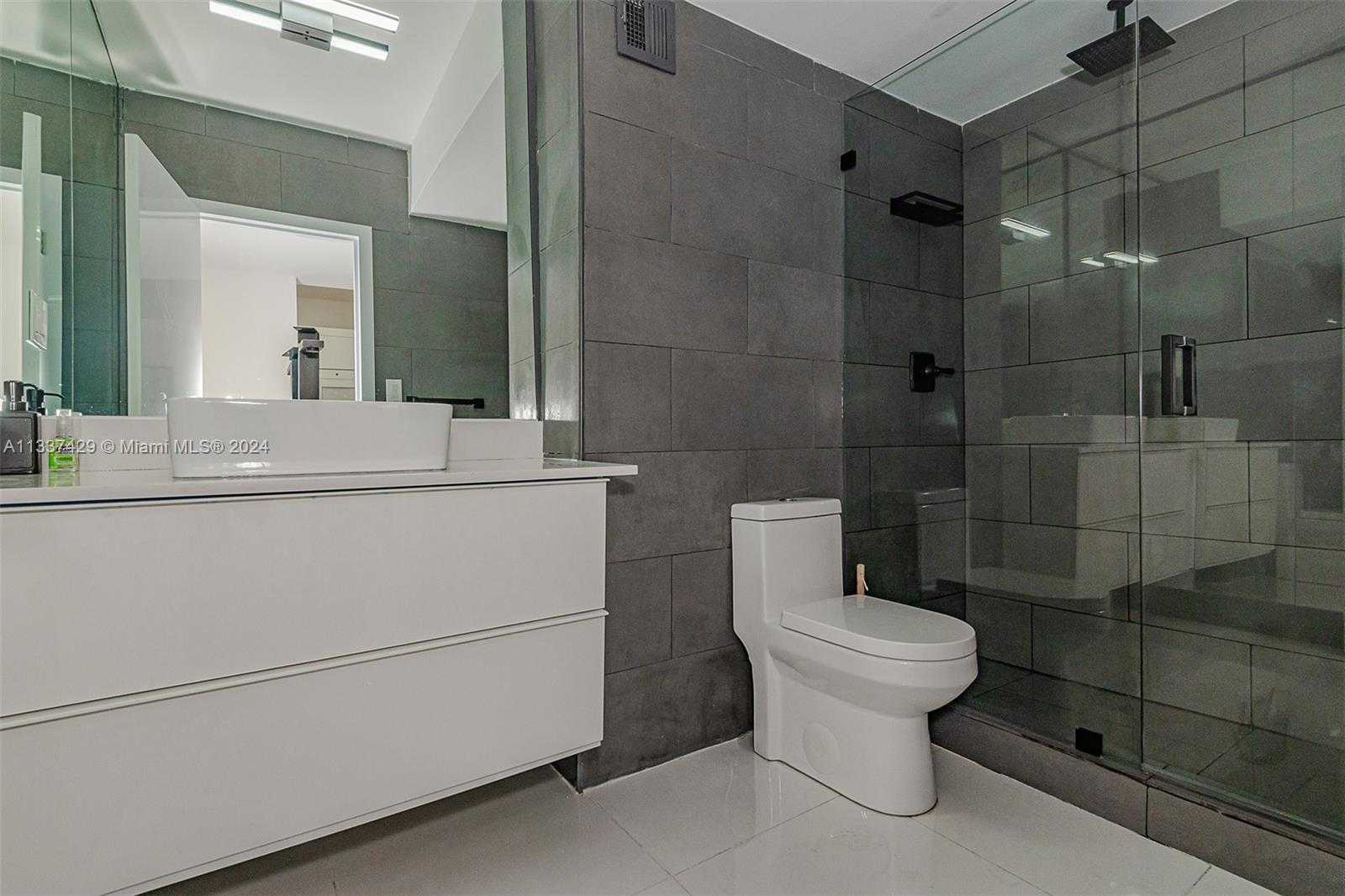 Small Image of 100 LINCOLN RD #519, Miami Beach Number 12