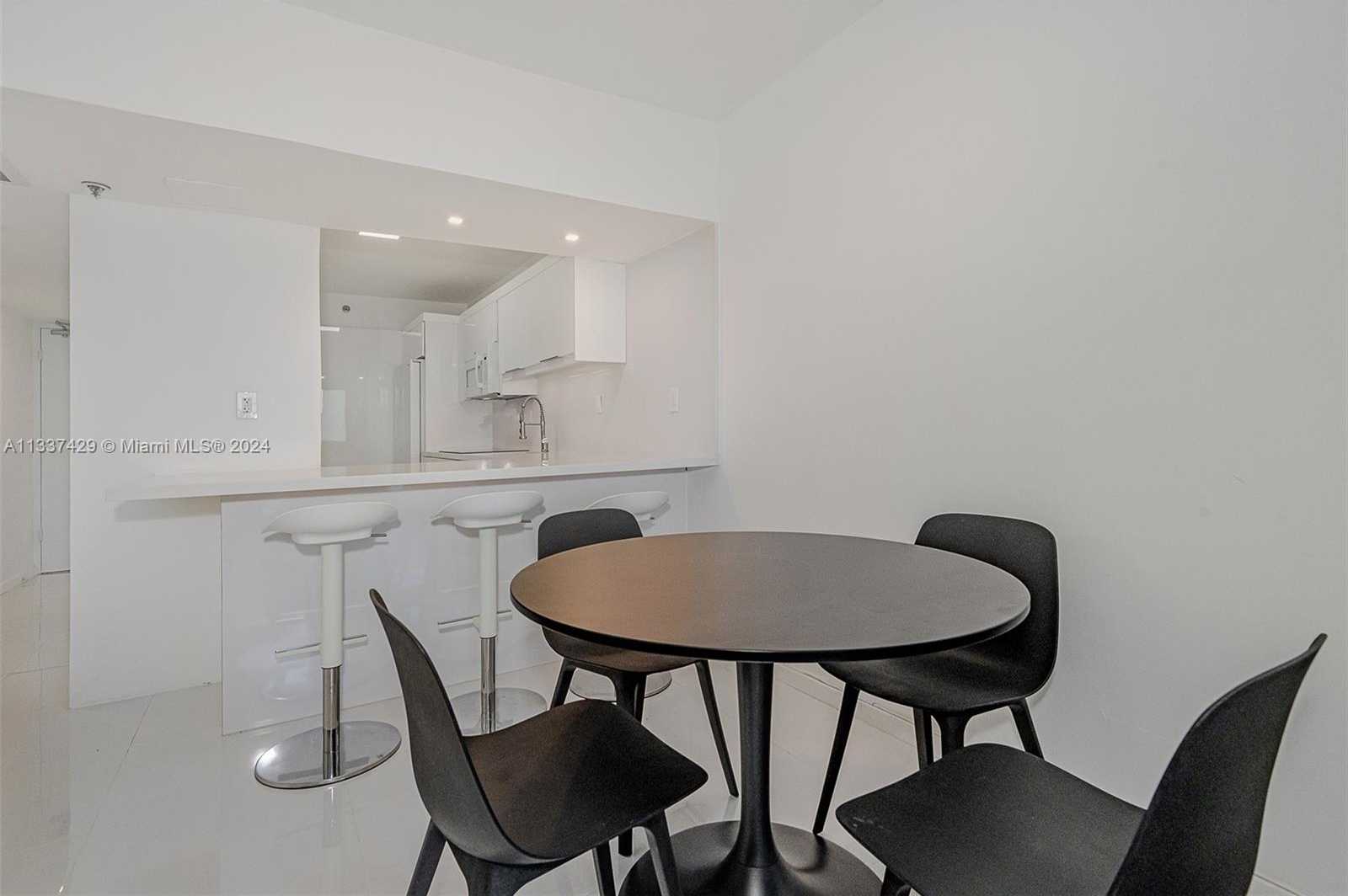 Small Image of 100 LINCOLN RD #519, Miami Beach Number 6