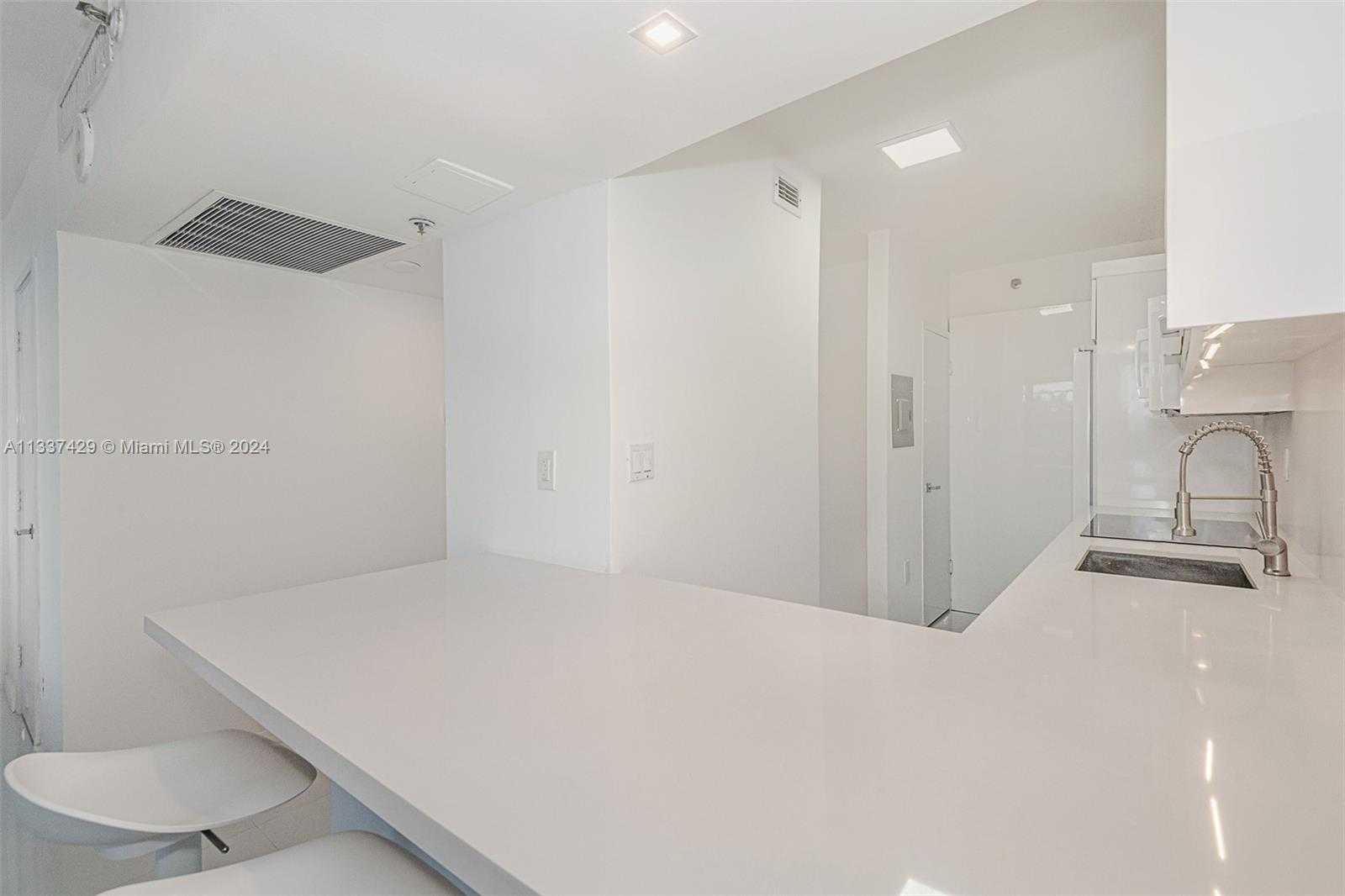 Small Image of 100 LINCOLN RD #519, Miami Beach Number 9