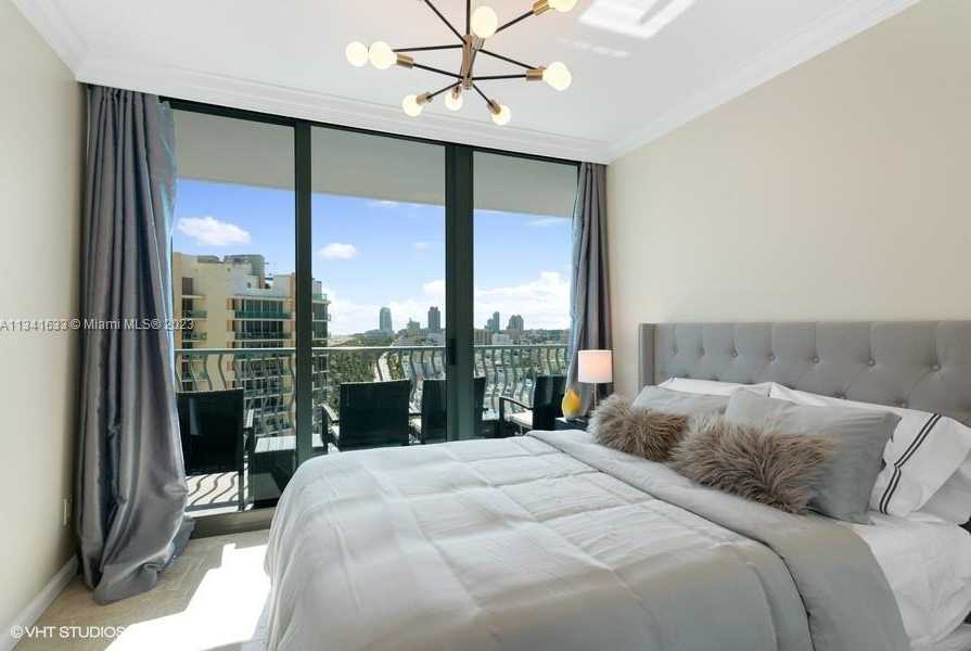 Small Image of 1500 Ocean Dr, Miami Beach, FL 33139, USA Number 16