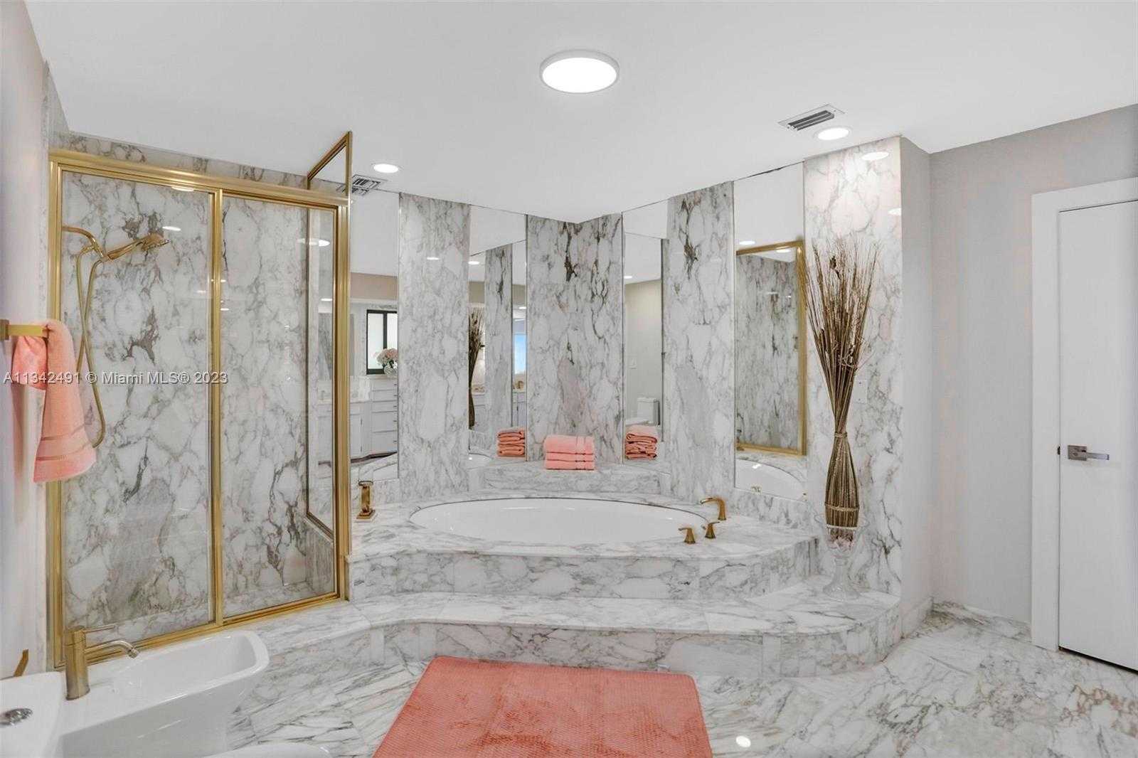 Small Image of 9101 N Bayshore Dr, Miami, FL 33138, USA Number 18