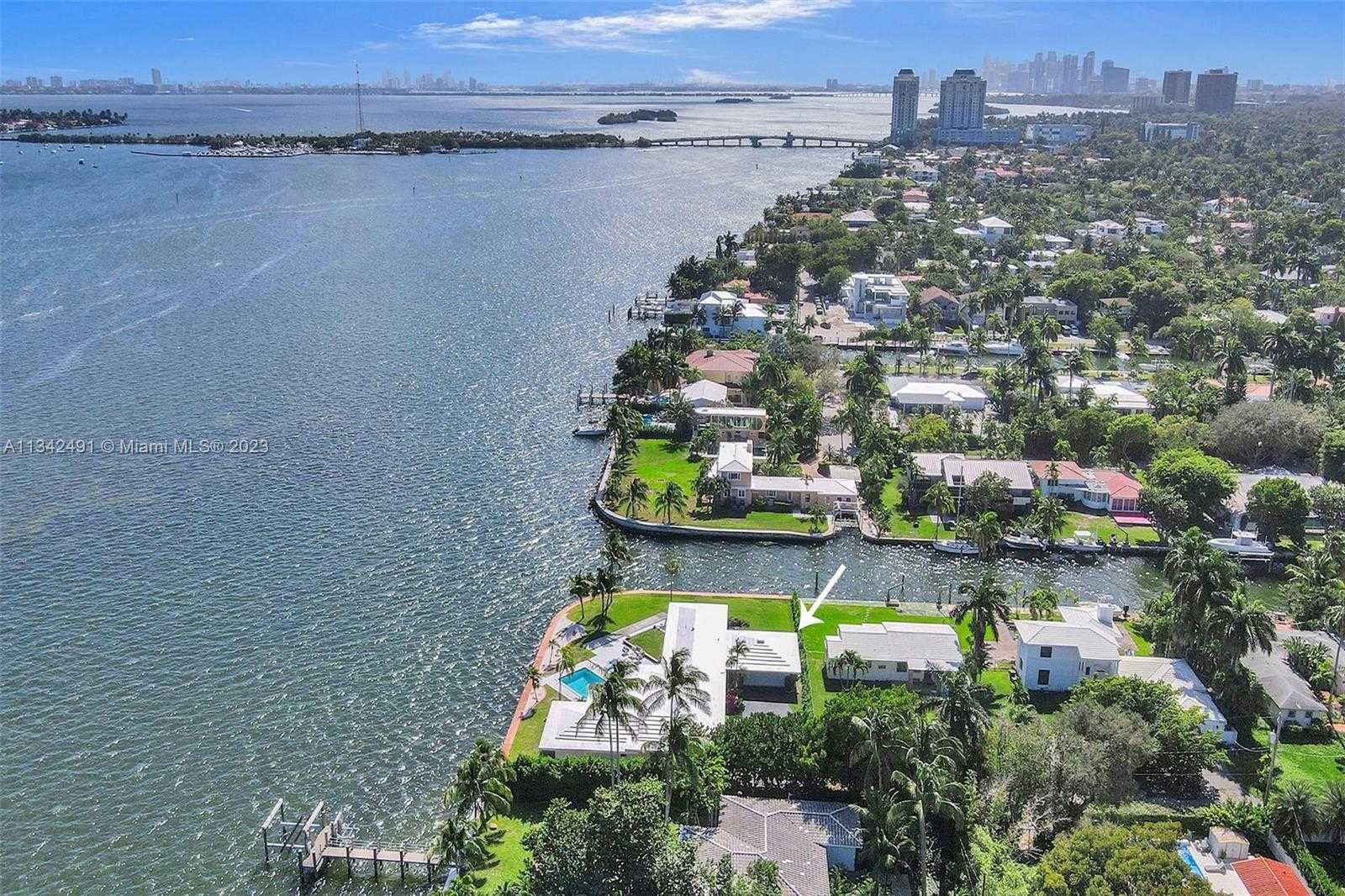 Small Image of 9101 N Bayshore Dr, Miami, FL 33138, USA Number 37