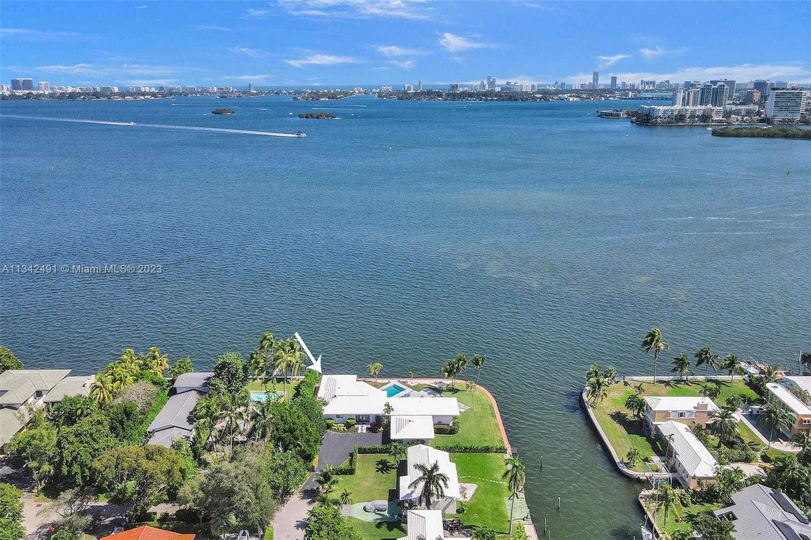 Small Image of 9101 N Bayshore Dr, Miami, FL 33138, USA Number 4