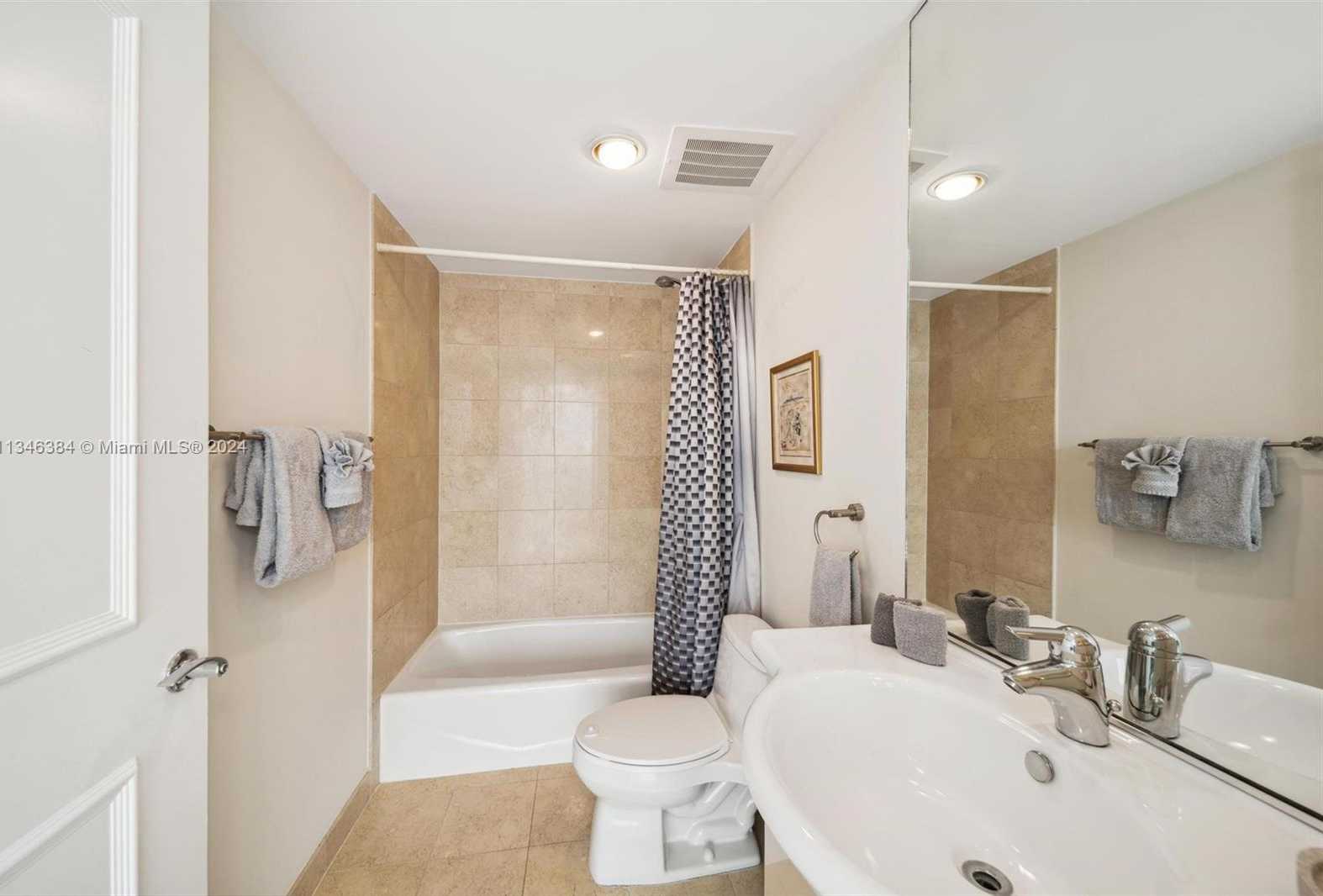 Small Image of 1830 SOUTH OCEAN DR #4602, Hallandale Beach Number 20
