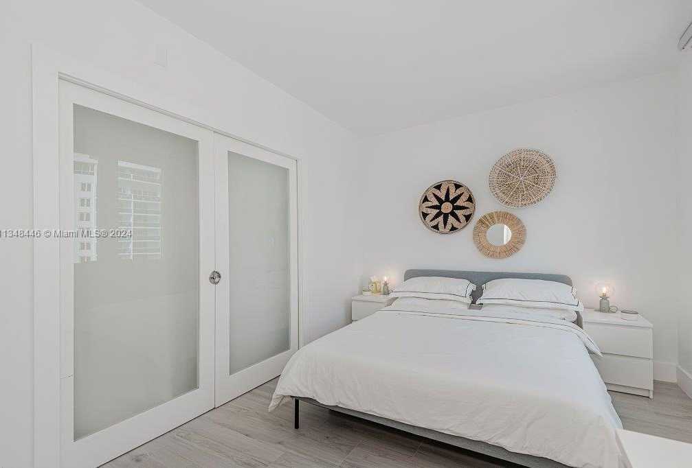 Small Image of 2301 COLLINS AVE #1115, Miami Beach Number 15