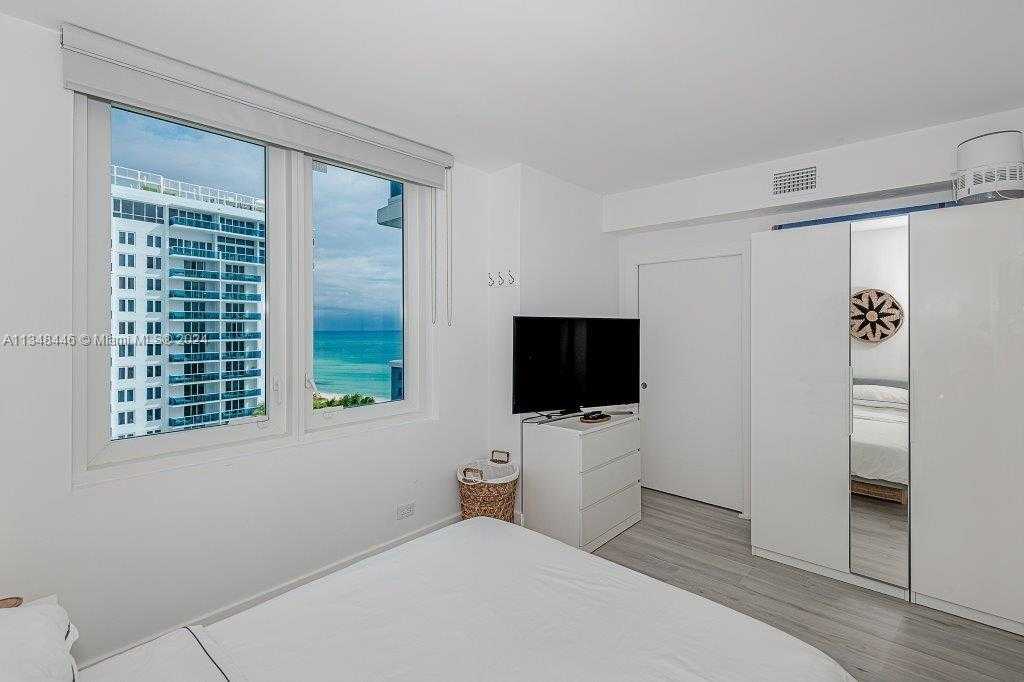Small Image of 2301 COLLINS AVE #1115, Miami Beach Number 7
