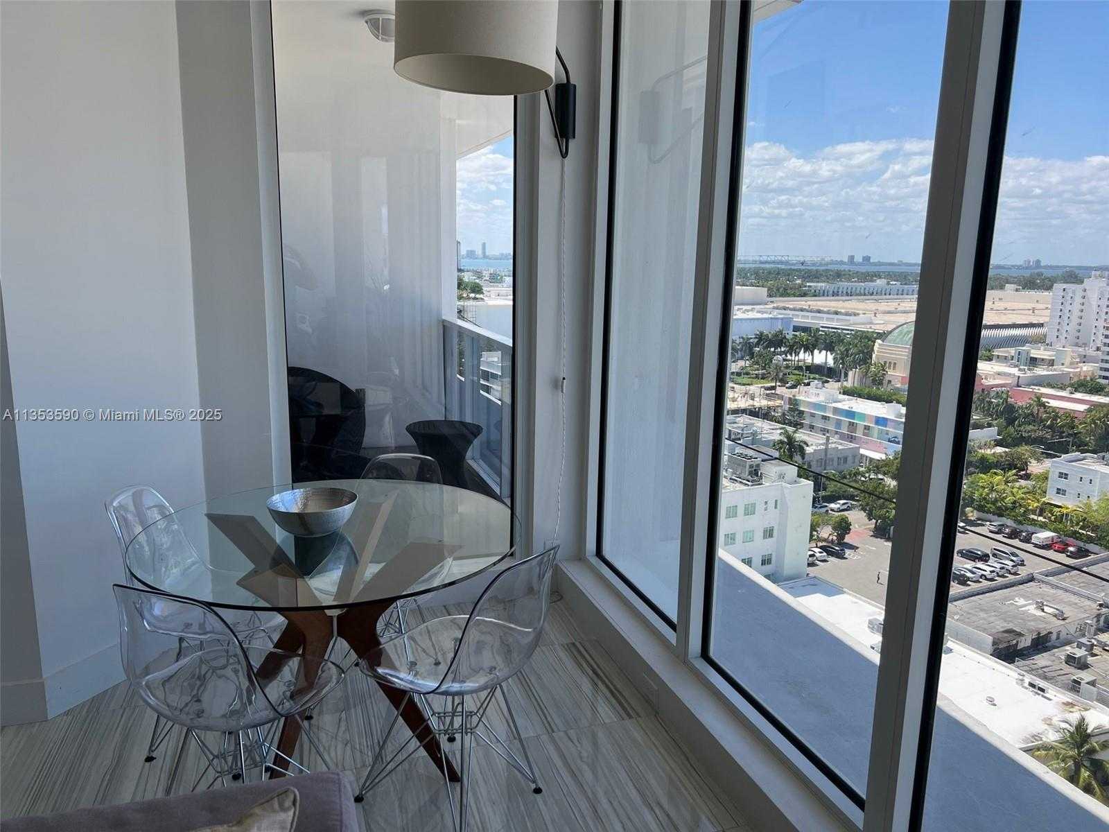 Small Image of 100 LINCOLN RD #PH9, Miami Beach Number 14