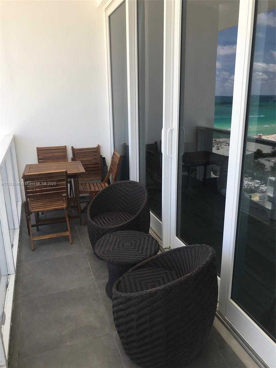 Small Image of 100 LINCOLN RD #PH9, Miami Beach Number 26