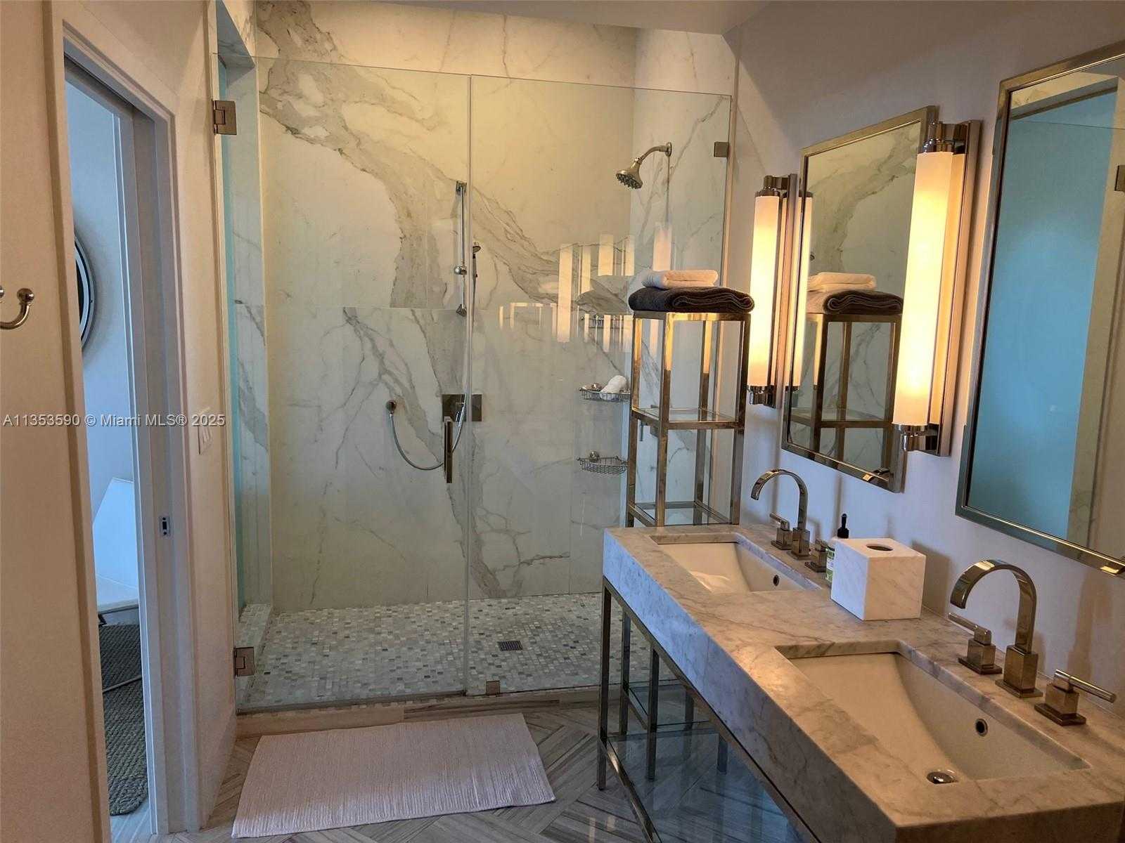 Small Image of 100 LINCOLN RD #PH9, Miami Beach Number 30