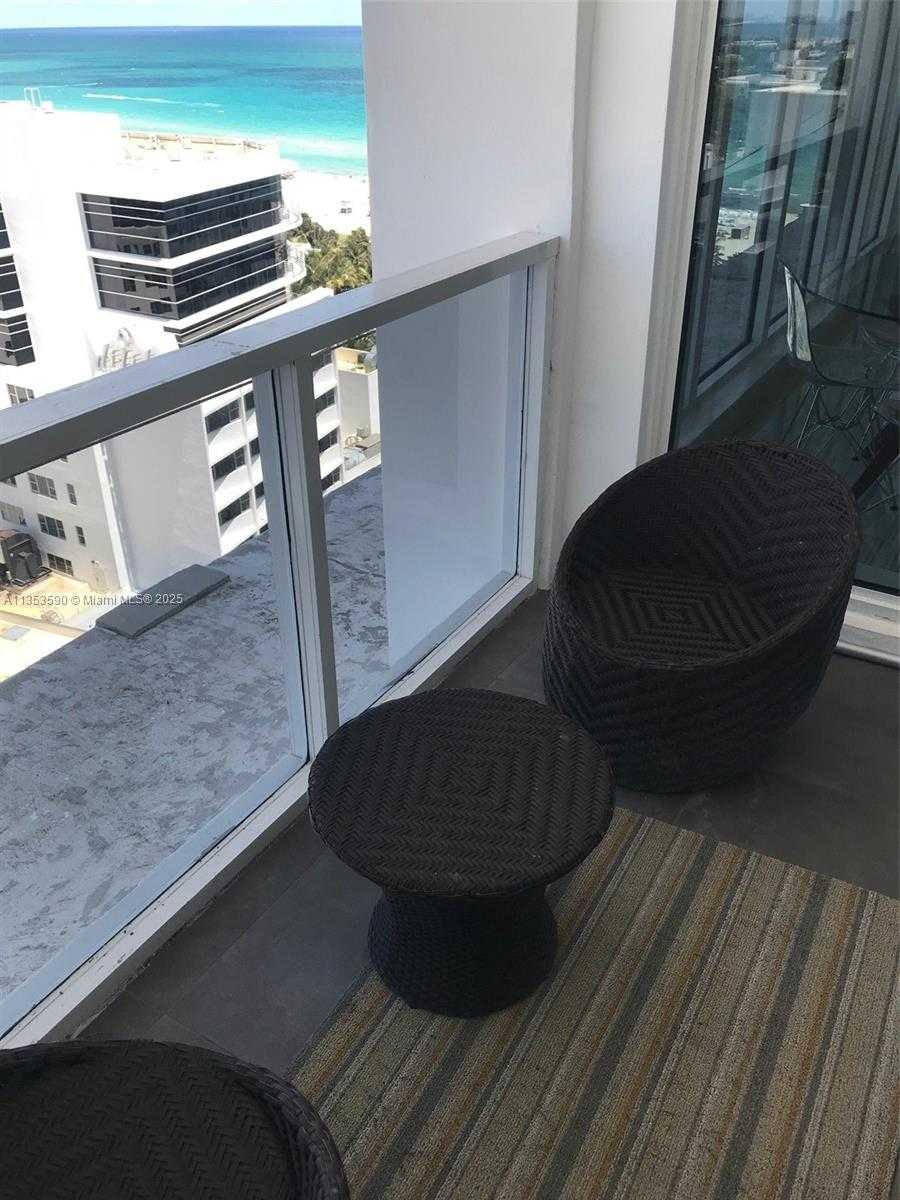 Small Image of 100 LINCOLN RD #PH9, Miami Beach Number 37