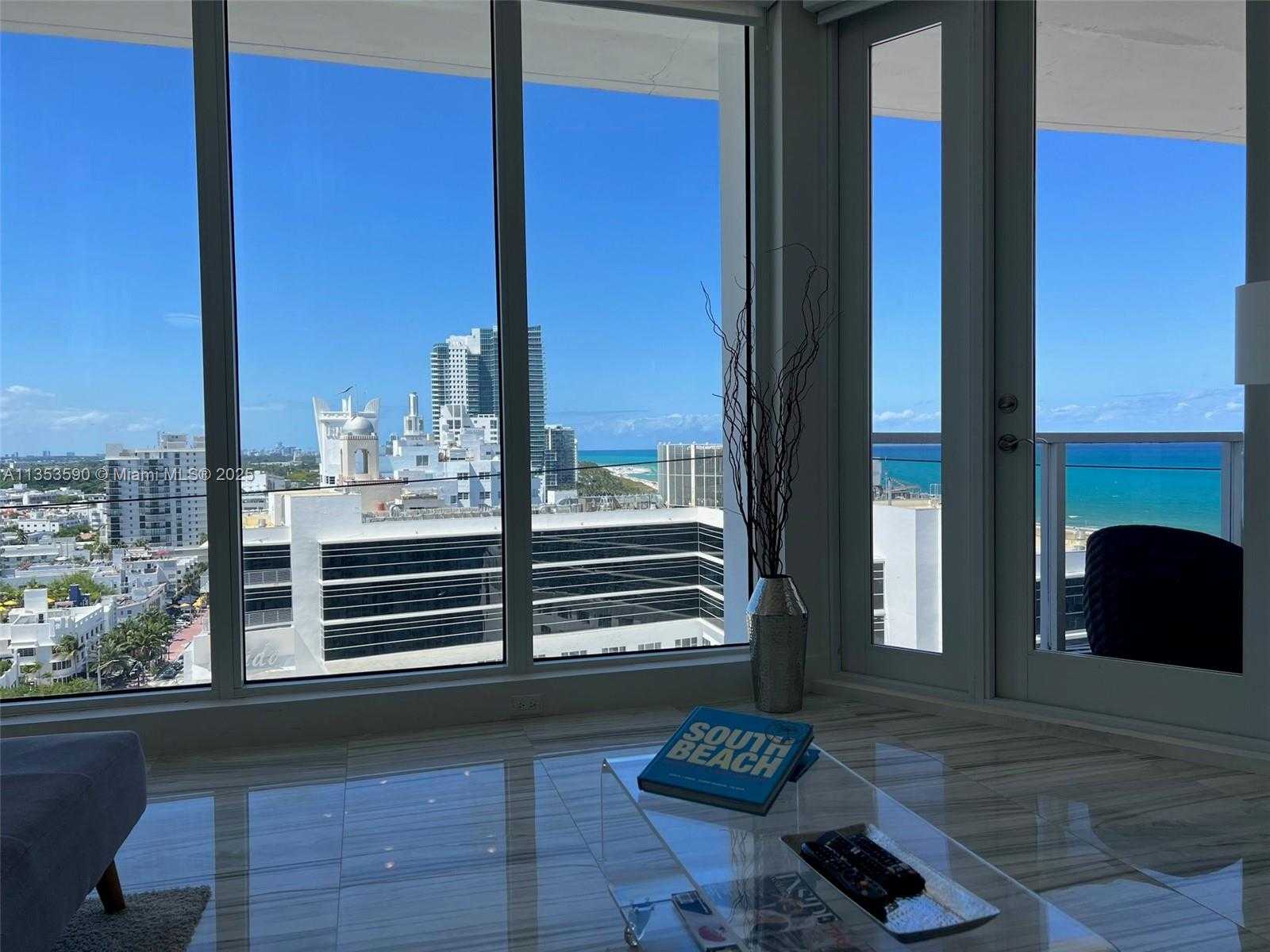 Small Image of 100 LINCOLN RD #PH9, Miami Beach Number 4