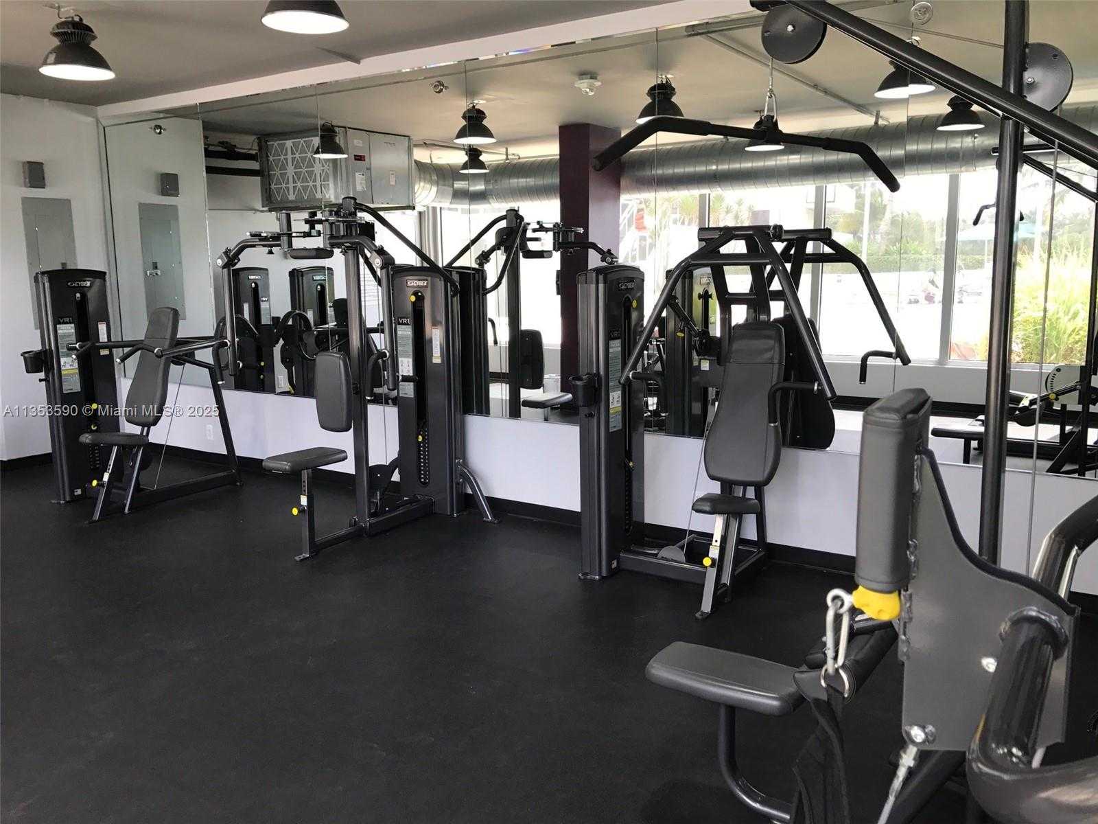 Small Image of 100 LINCOLN RD #PH9, Miami Beach Number 73