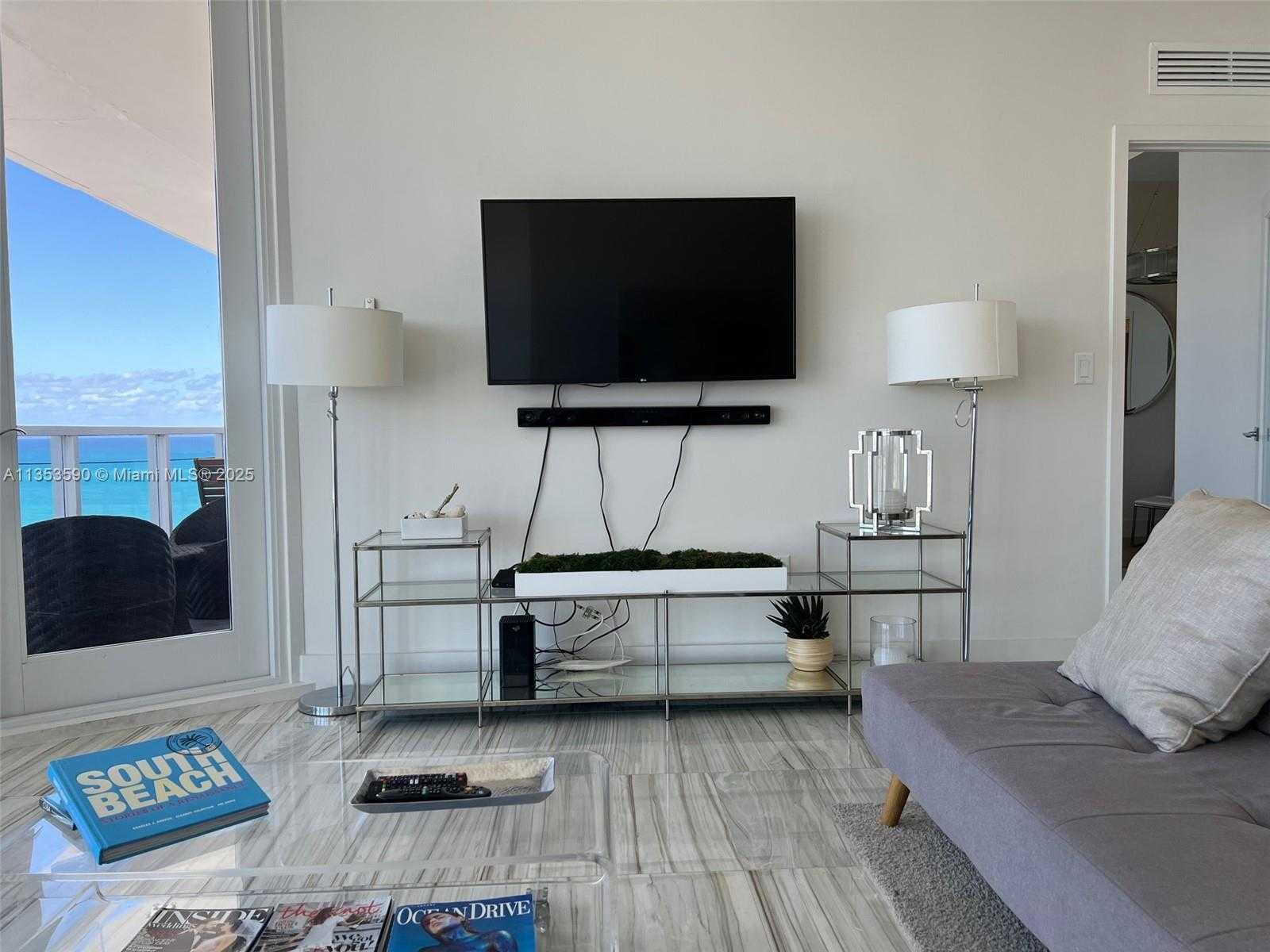 Small Image of 100 LINCOLN RD #PH9, Miami Beach Number 8