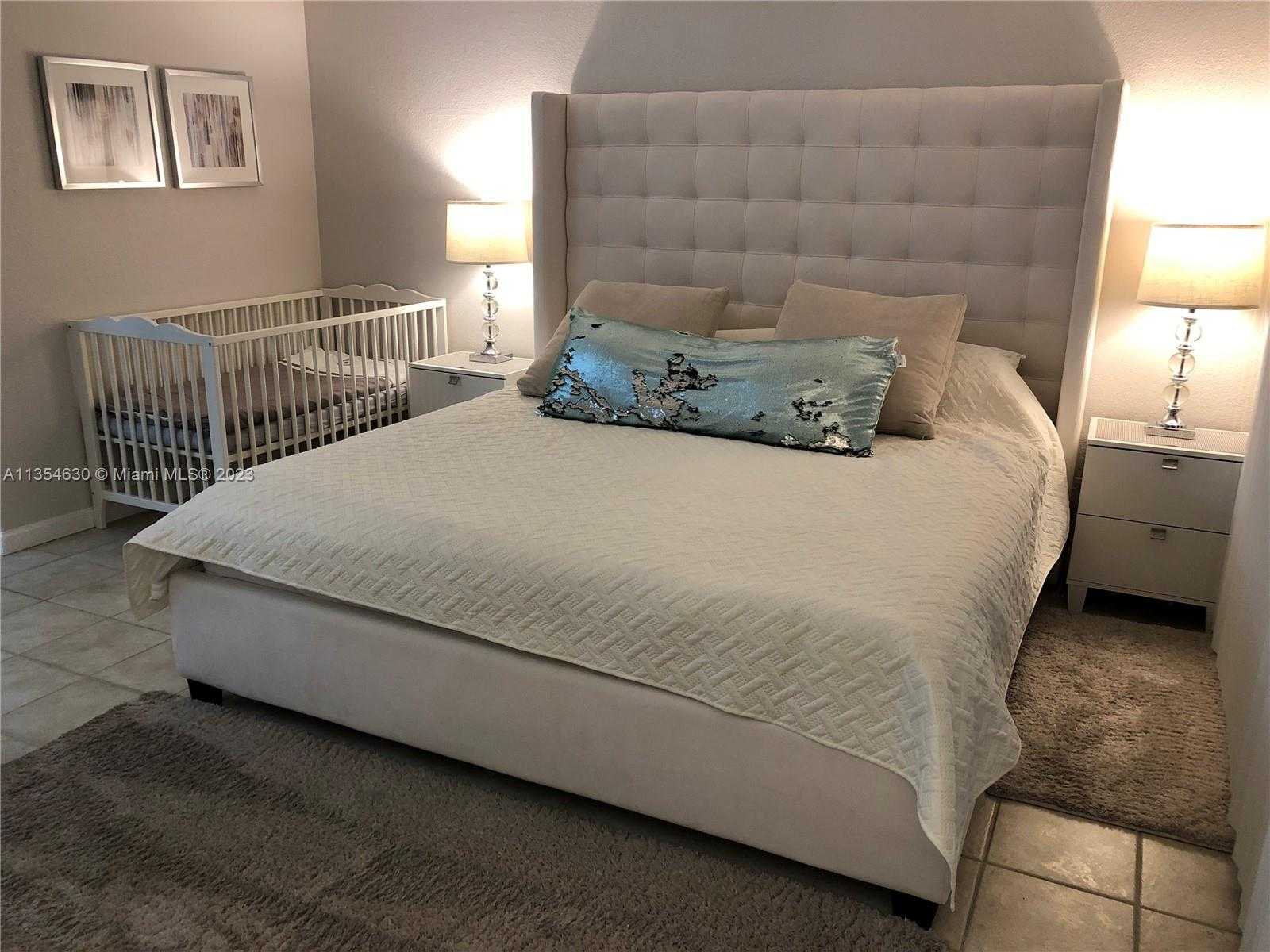 Small Image of 2501 SOUTH OCEAN DR #605 (Available NOW!, Hollywood Number 12