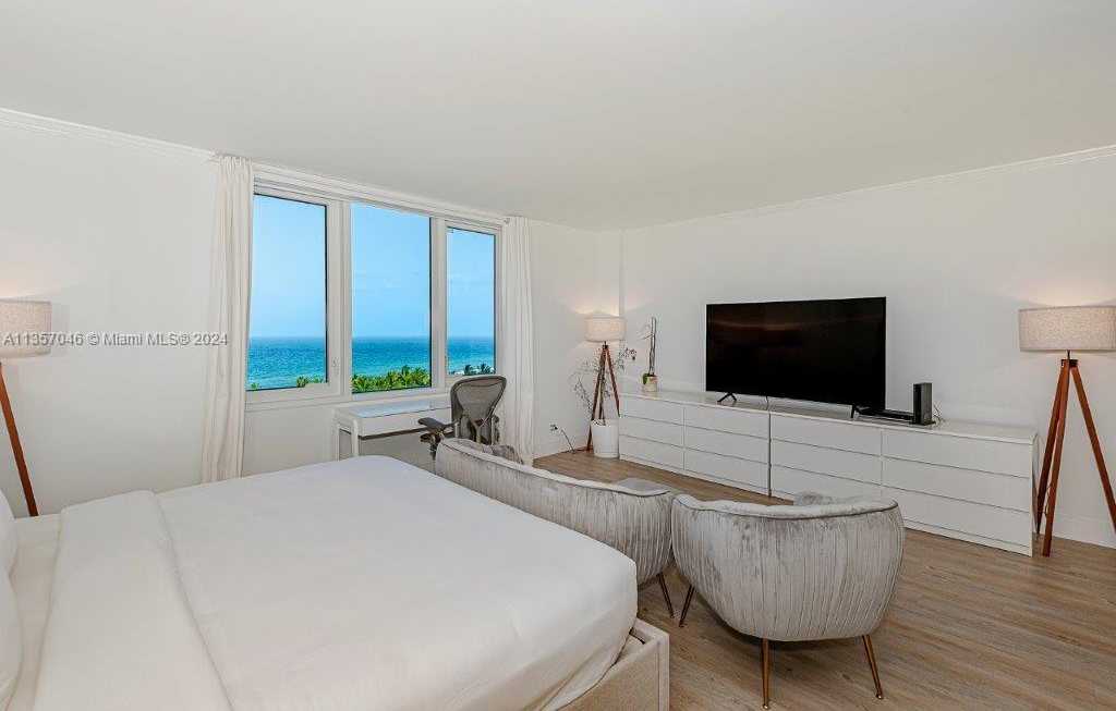 Small Image of 2301 COLLINS AVE #842, Miami Beach Number 10