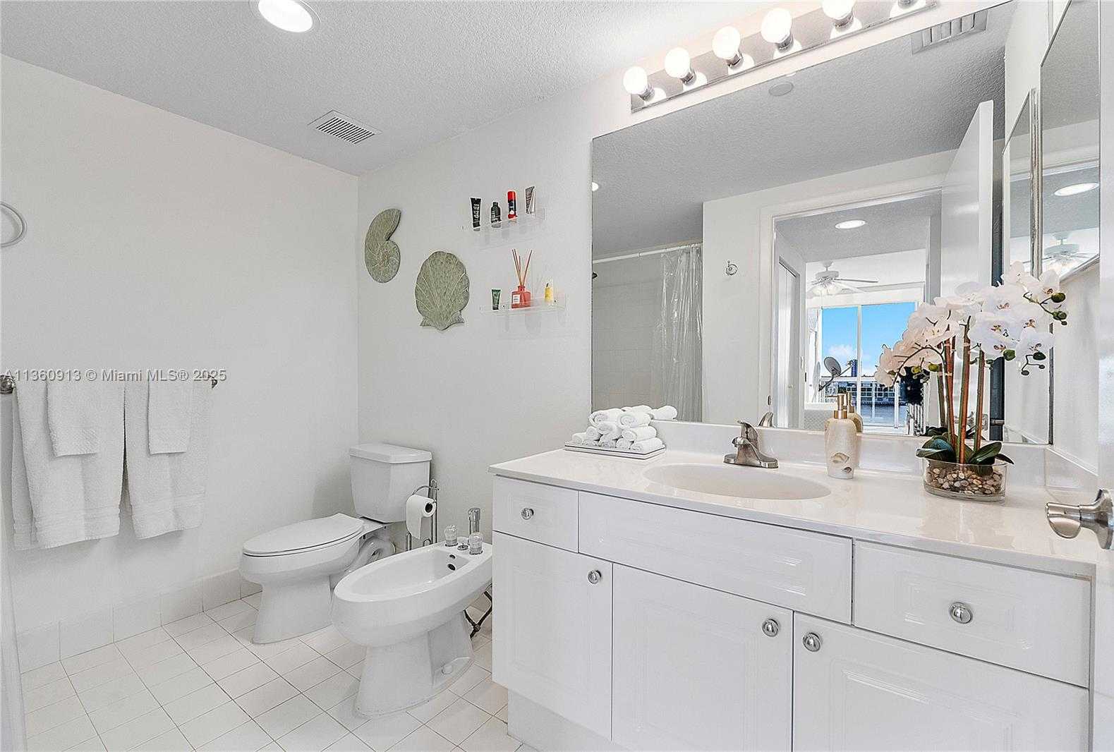 Small Image of 17050 NORTH BAY RD #807, Sunny Isles Beach Number 17