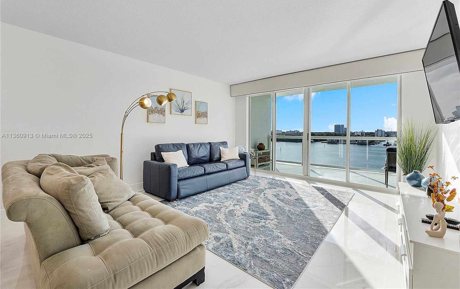 Small Image of 17050 NORTH BAY RD #807, Sunny Isles Beach Number 2