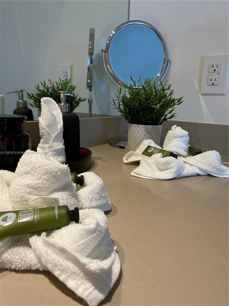 Small Image of 4111 SOUTH OCEAN DR #1606, Hollywood Number 21