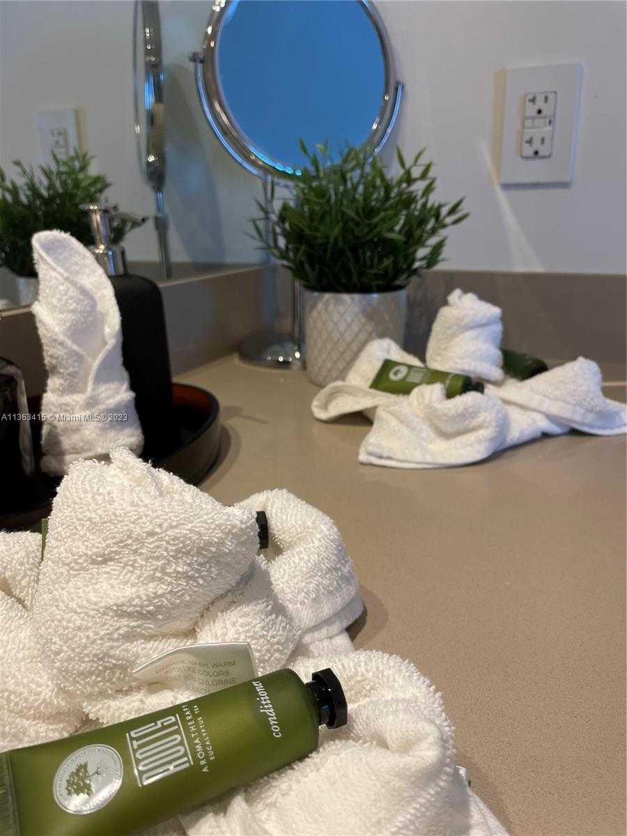 Small Image of 4111 SOUTH OCEAN DR #1606, Hollywood Number 41