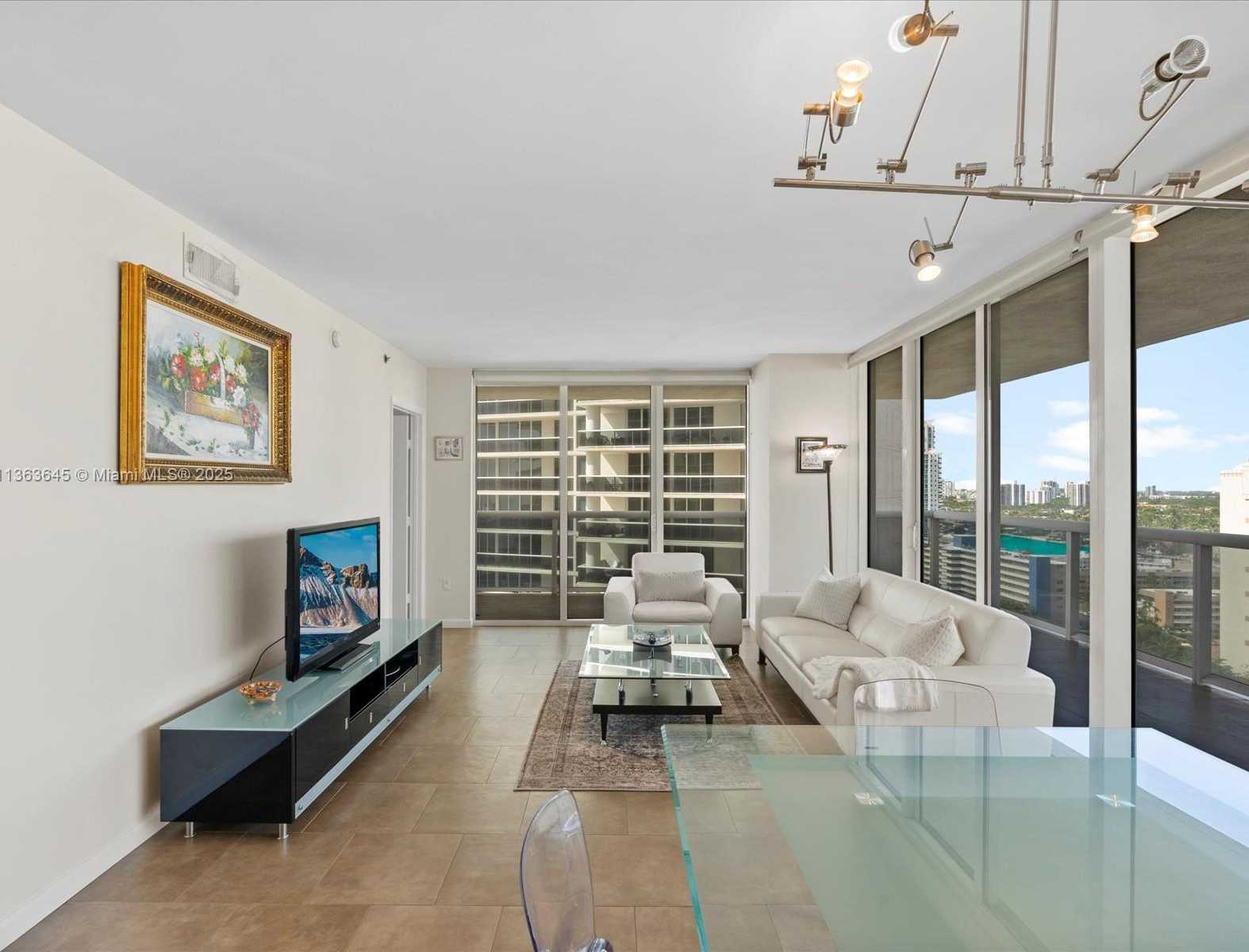 Small Image of 1830 SOUTH OCEAN DR #1806, Hallandale Beach Number 11