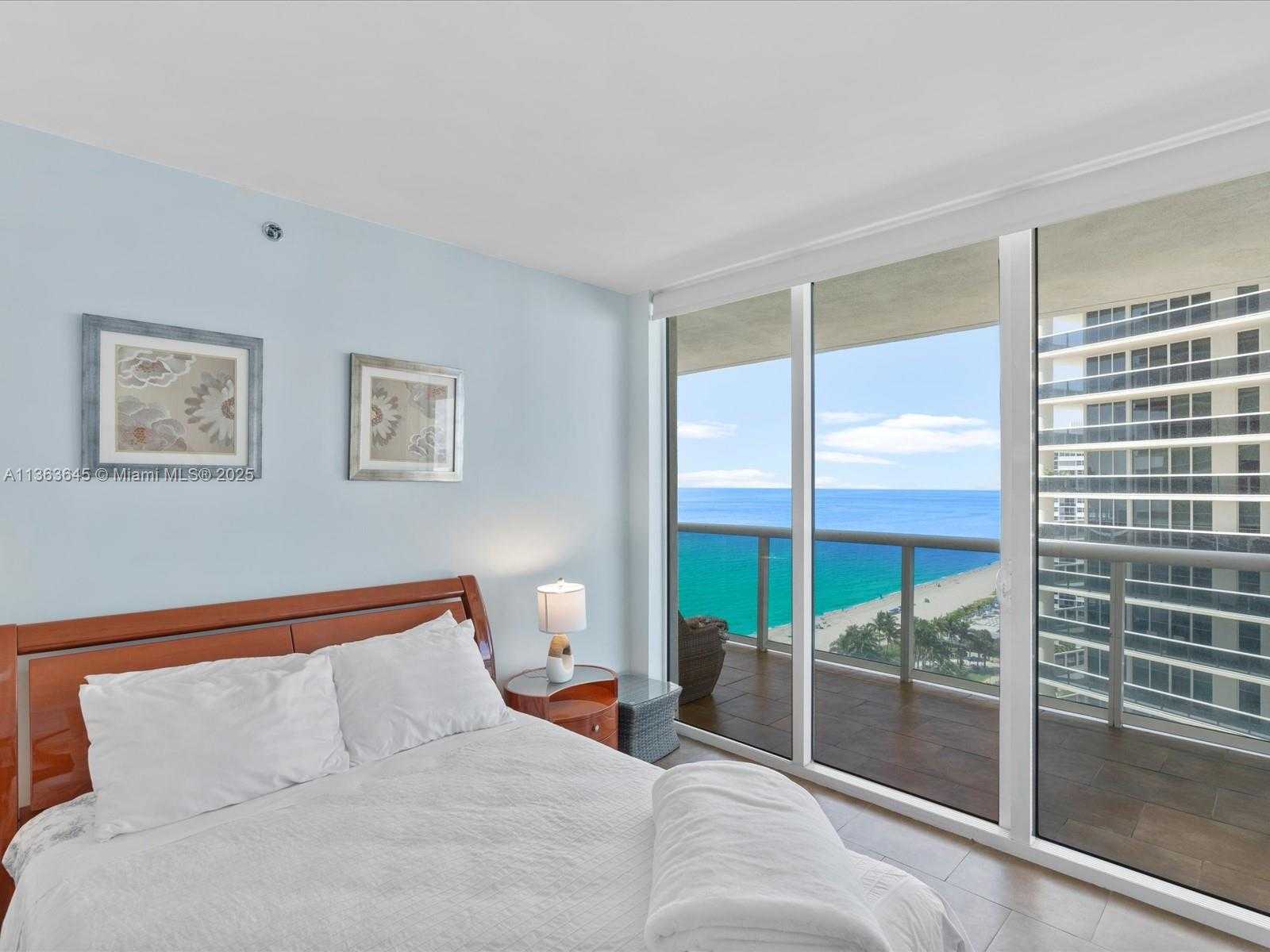 Small Image of 1830 SOUTH OCEAN DR #1806, Hallandale Beach Number 19